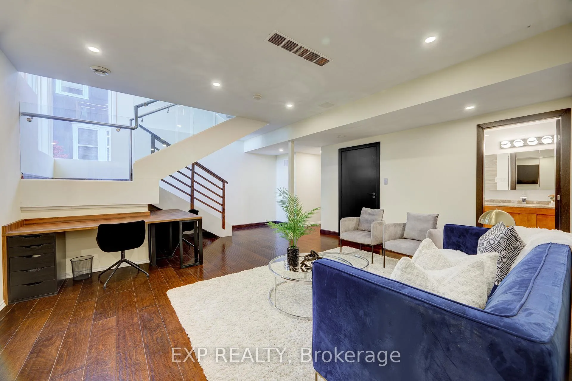 Photo 52 of Unit B, 237 Main Street, Grimsby, Grimsby West — HOMEH