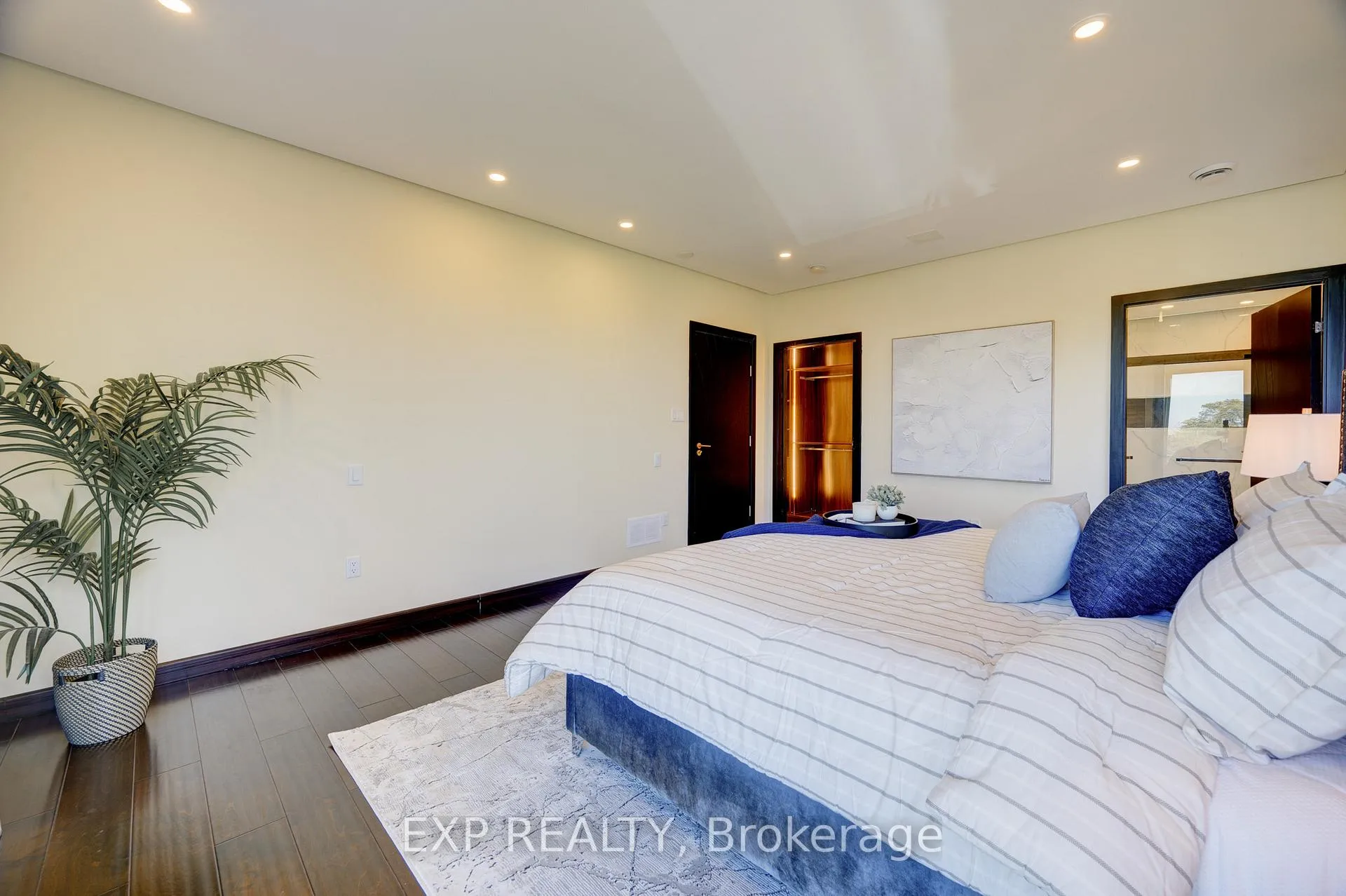 Photo 74 of Unit B, 237 Main Street, Grimsby, Grimsby West — HOMEH