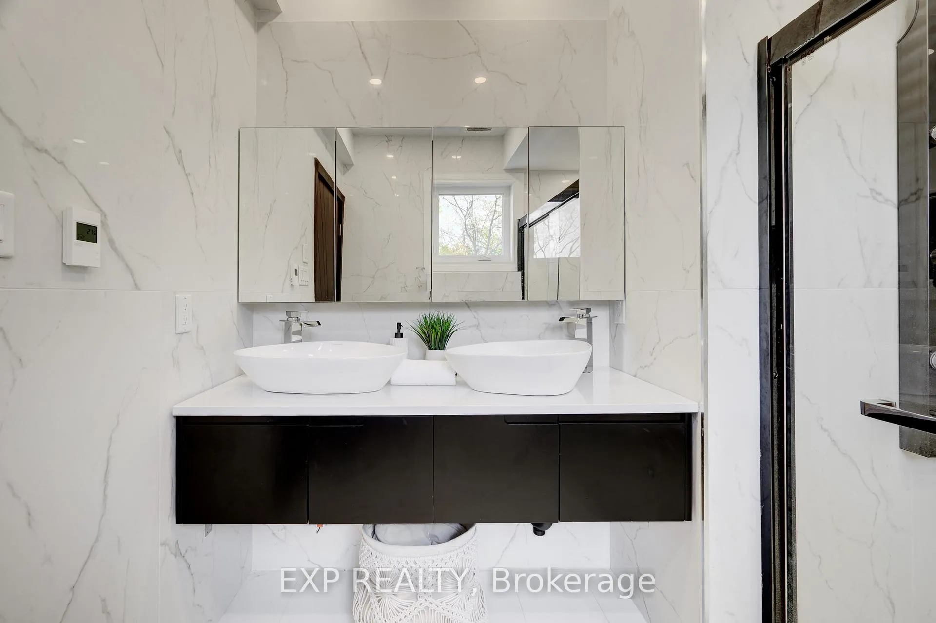 Photo 77 of Unit B, 237 Main Street, Grimsby, Grimsby West — HOMEH