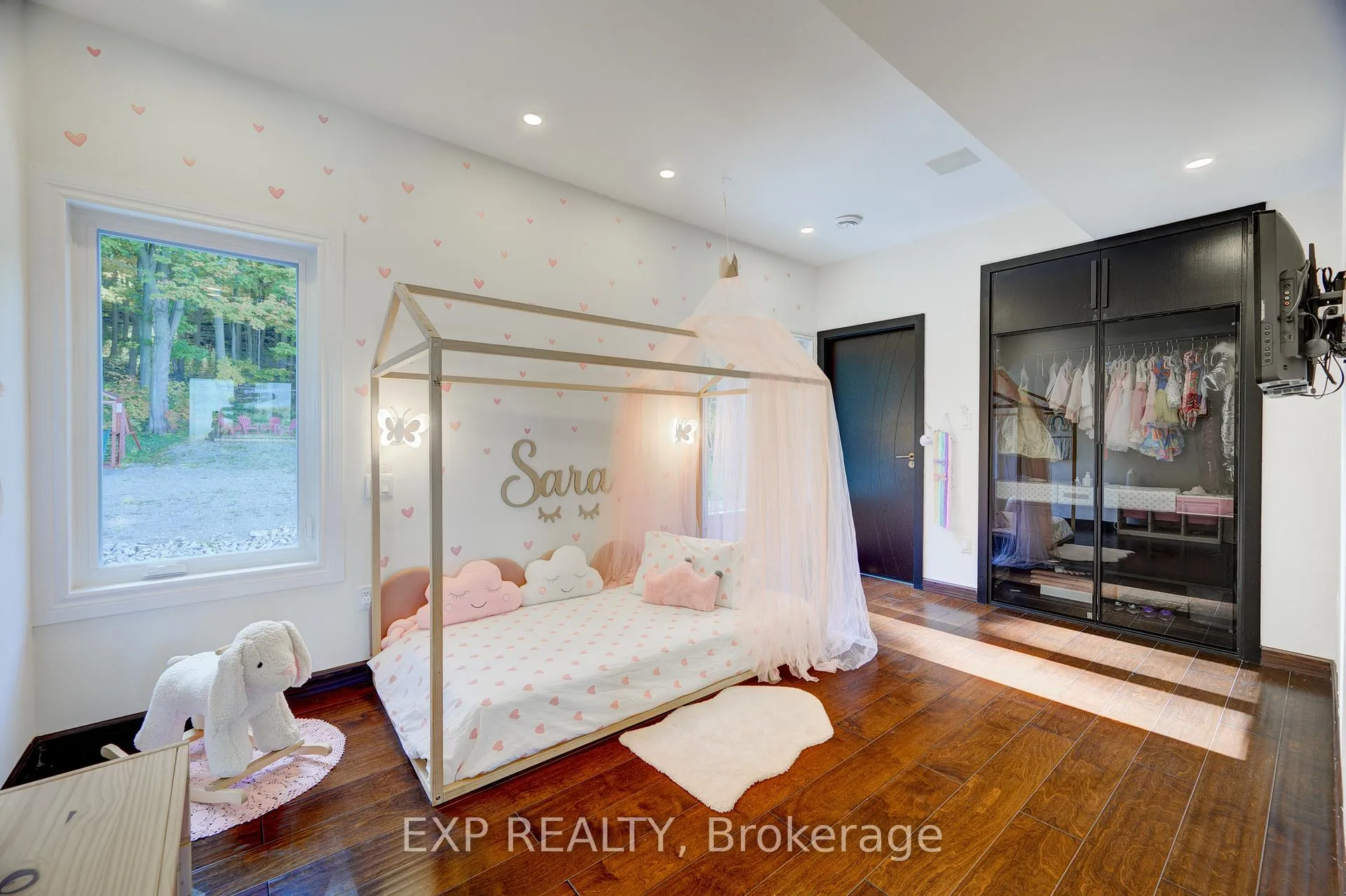Photo 87 of Unit B, 237 Main Street, Grimsby, Grimsby West — HOMEH
