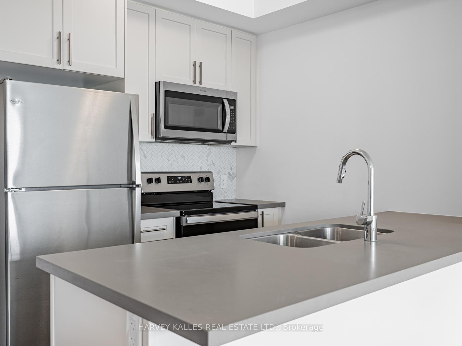 Photo 5 of Unit 704, 450 Dundas Street E, Hamilton, Waterdown — HOMEH