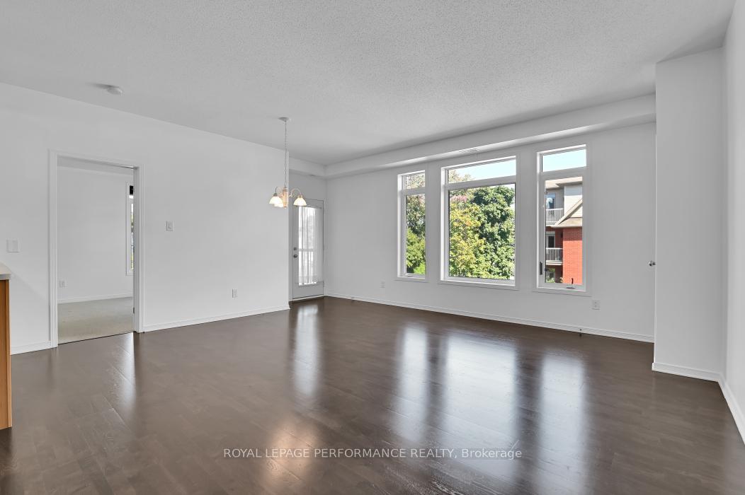 Photo 4 of Unit H, 280 Meilleur Private, Ottawa, Vanier — HOMEH