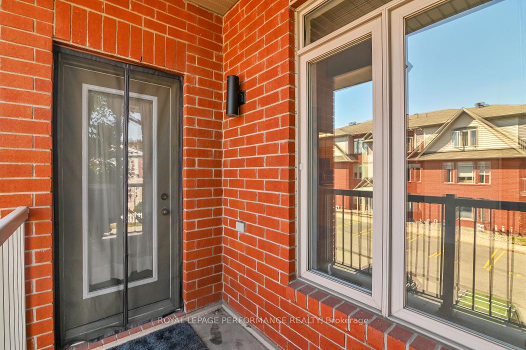 Photo 2 of Unit H, 280 Meilleur Private, Ottawa, Vanier — HOMEH