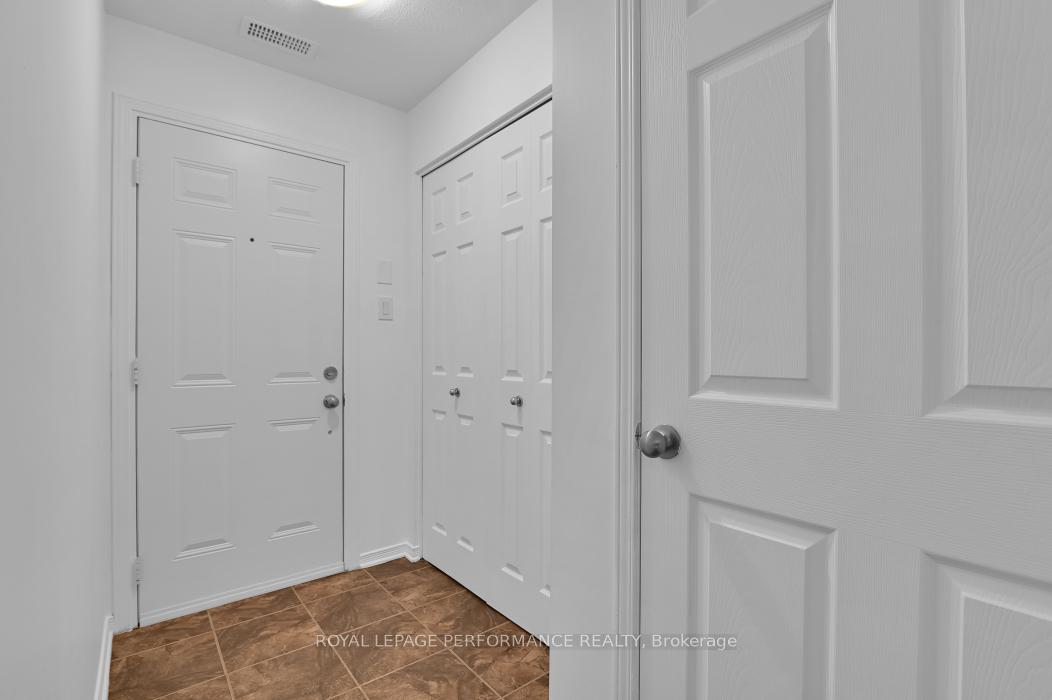 Photo 17 of Unit H, 280 Meilleur Private, Ottawa, Vanier — HOMEH