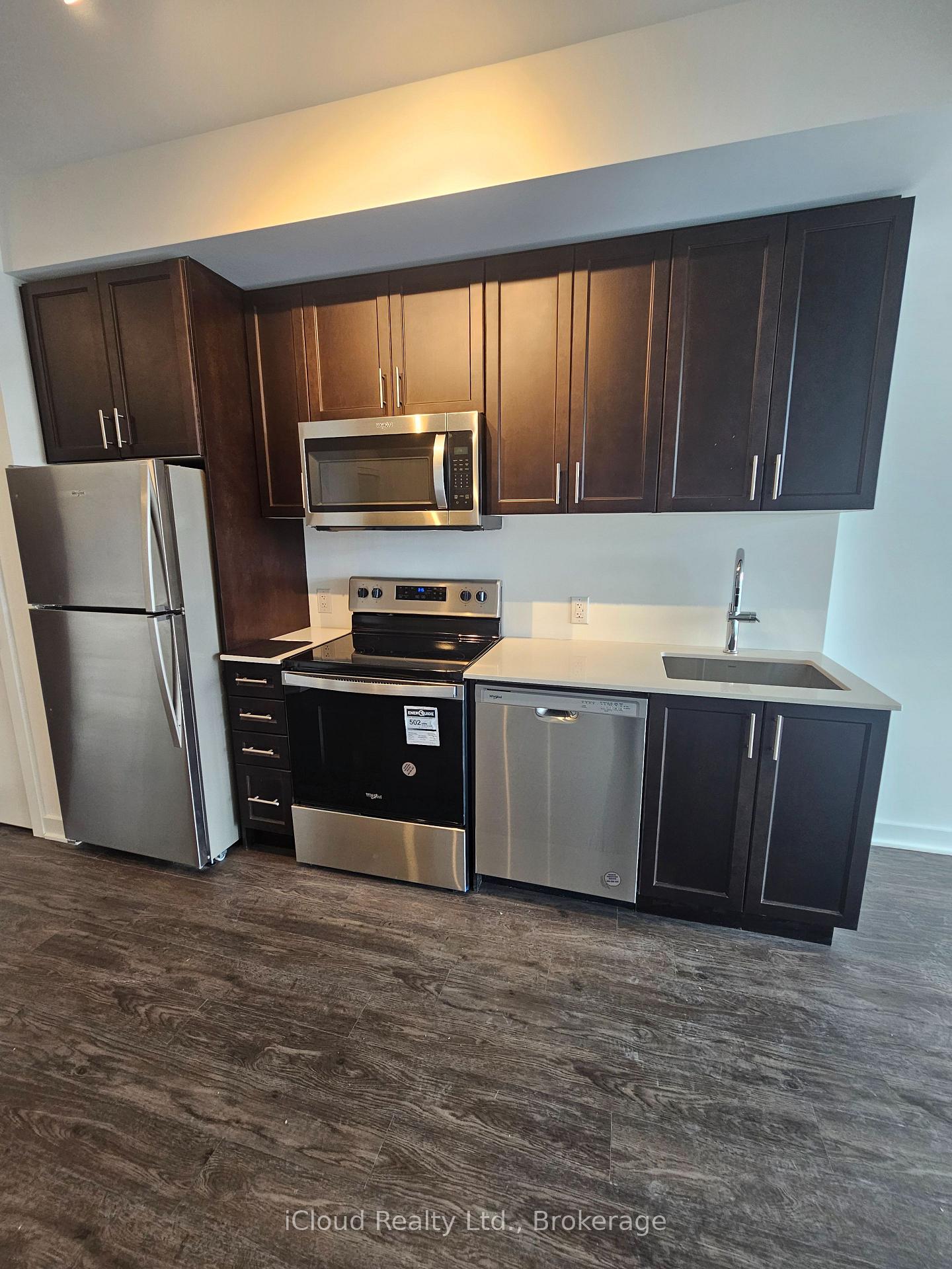 Photo 2 of Unit 403, 2782 Barton Street E, Hamilton, Riverdale — HOMEH