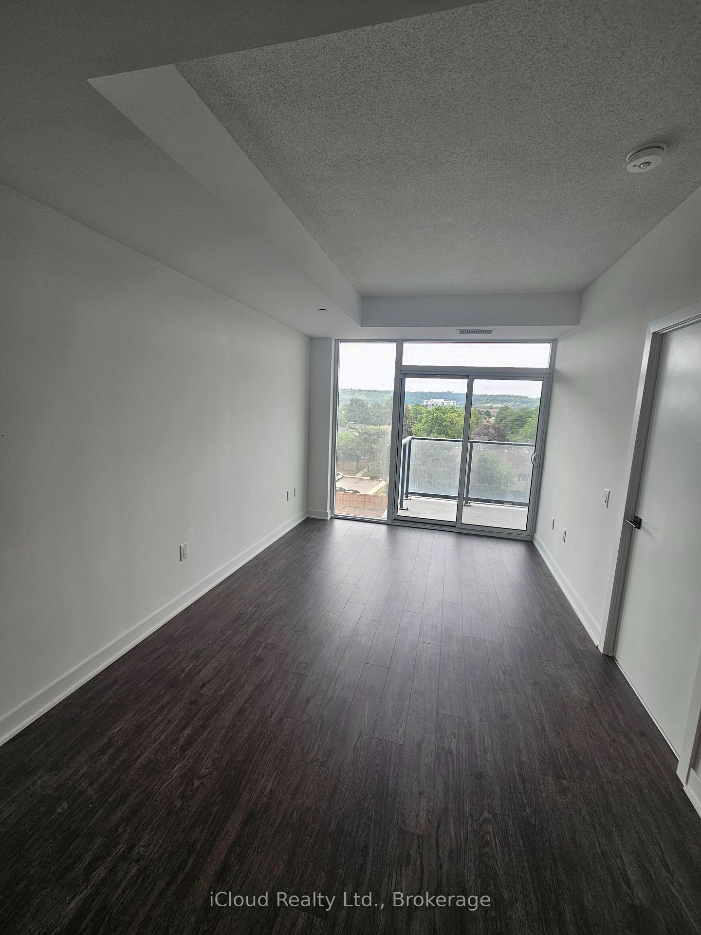 Photo 6 of Unit 403, 2782 Barton Street E, Hamilton, Riverdale — HOMEH