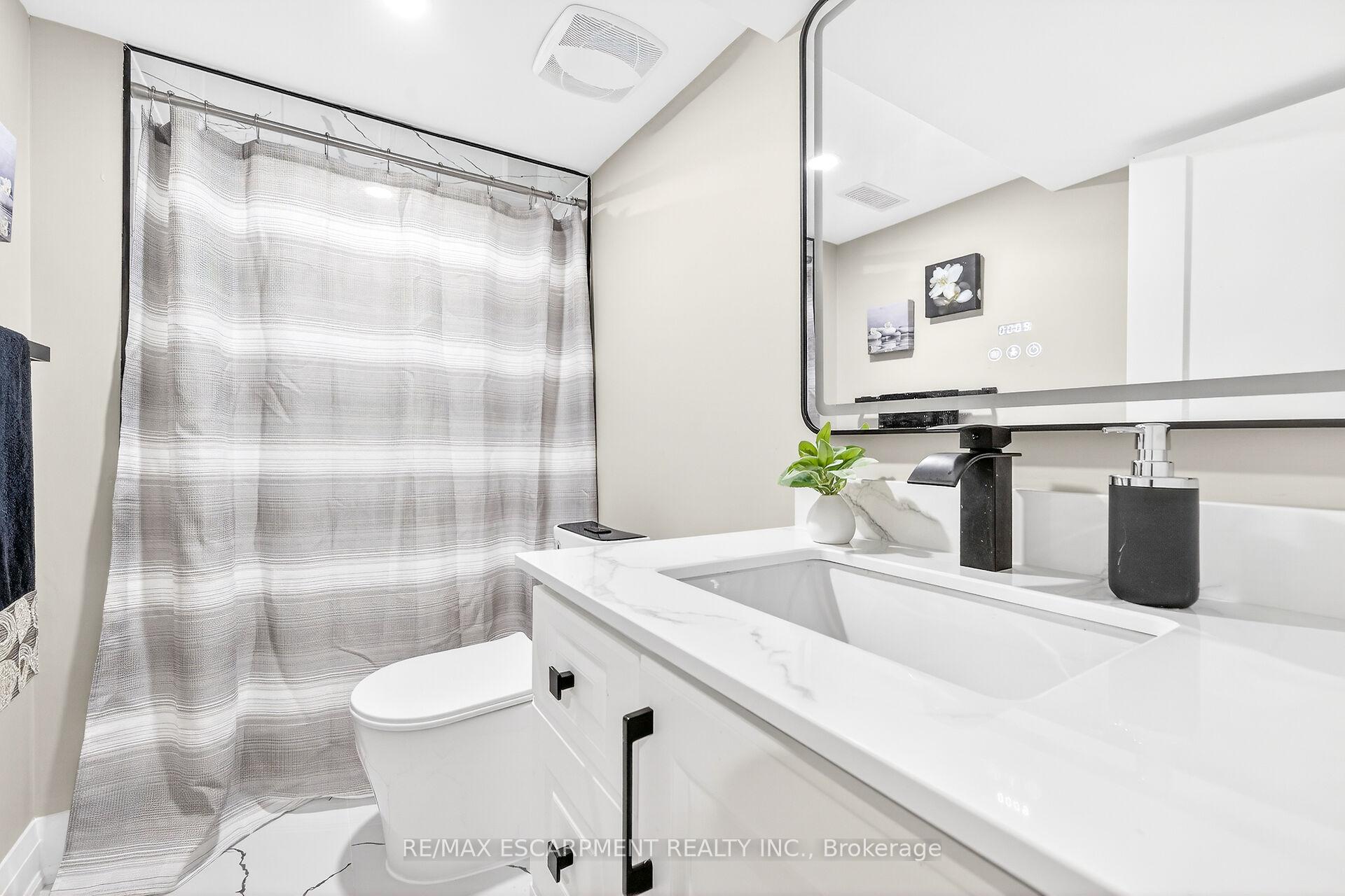 Photo 31 of 257 Broadway Avenue, Hamilton, Ainslie Wood — HOMEH