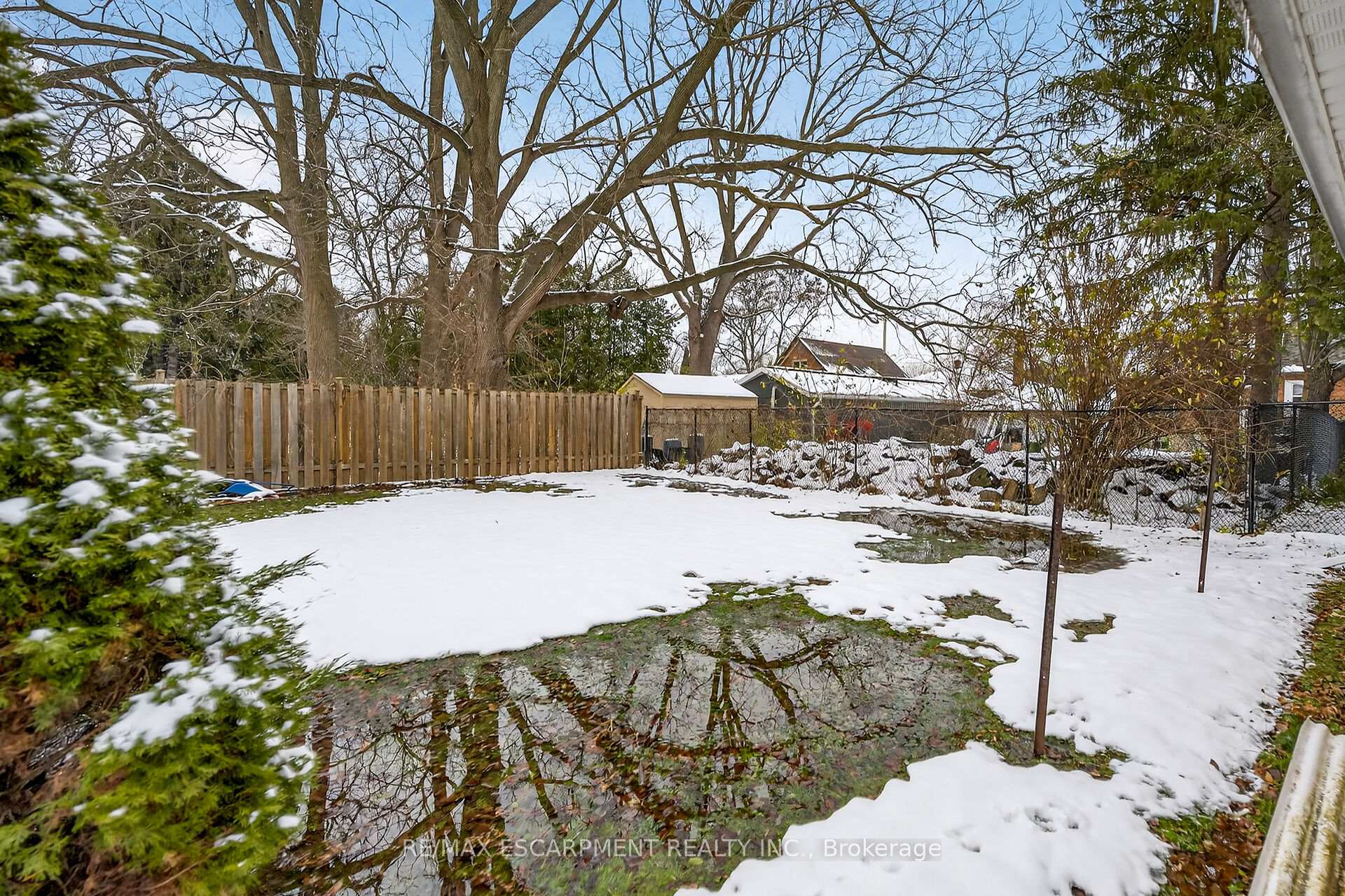 Photo 43 of 257 Broadway Avenue, Hamilton, Ainslie Wood — HOMEH