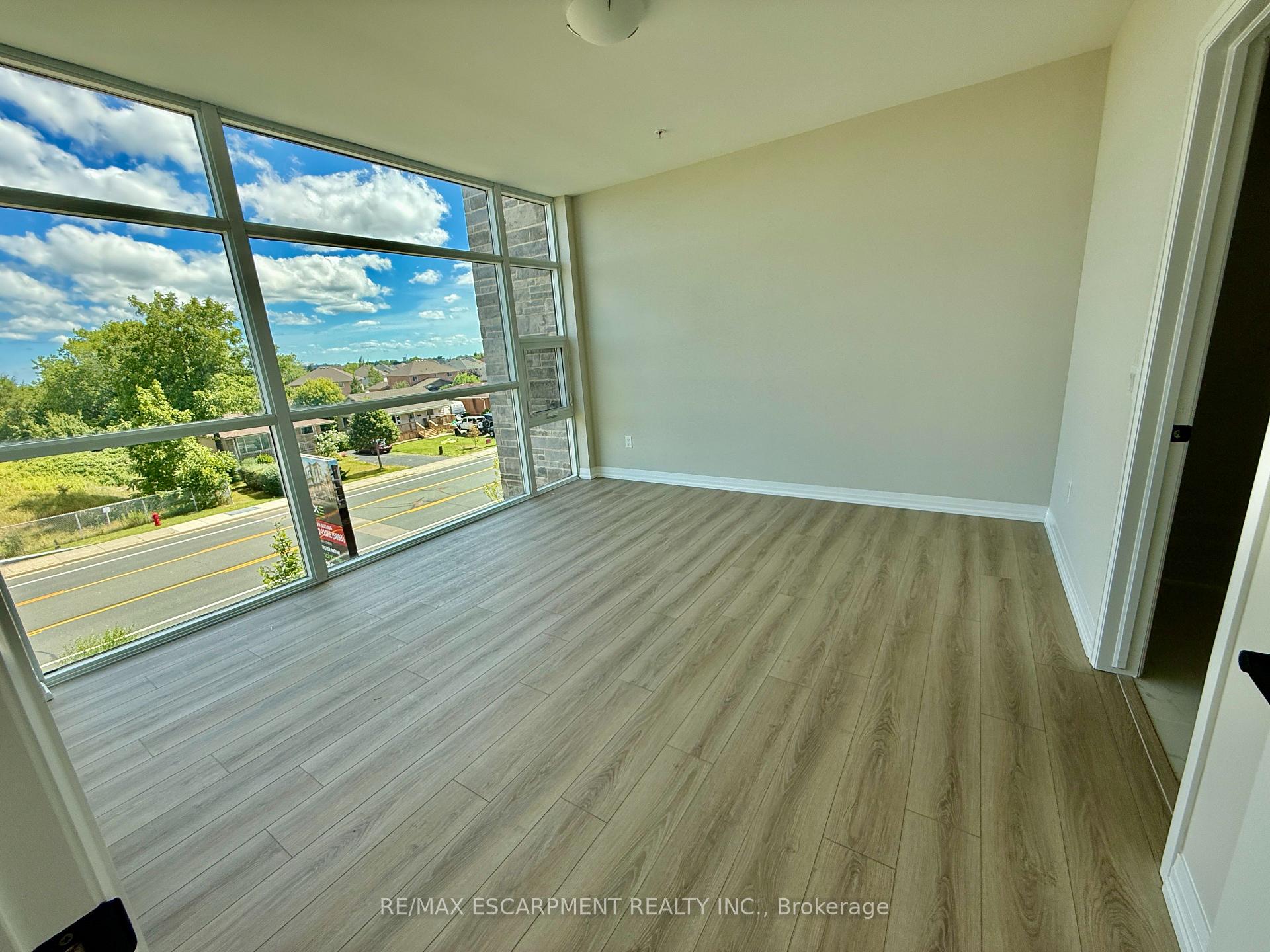 Photo 19 of Unit 102, 120 Springvalley Crescent, Hamilton, Gourley — HOMEH