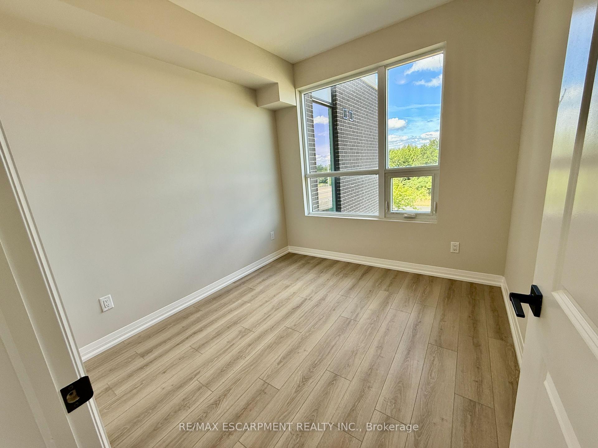 Photo 18 of Unit 102, 120 Springvalley Crescent, Hamilton, Gourley — HOMEH