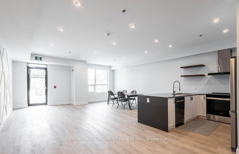 Photo 5 of Unit 102, 120 Springvalley Crescent, Hamilton, Gourley — HOMEH