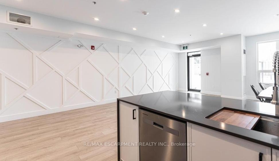 Photo 9 of Unit 102, 120 Springvalley Crescent, Hamilton, Gourley — HOMEH