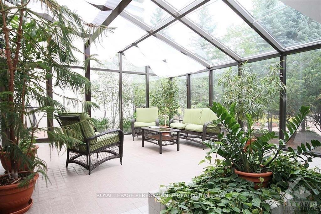 Photo 14 of Unit 407, 1500 Riverside Drive, Ottawa, Riverview Park — HOMEH
