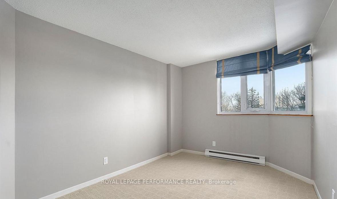 Photo 18 of Unit 407, 1500 Riverside Drive, Ottawa, Riverview Park — HOMEH