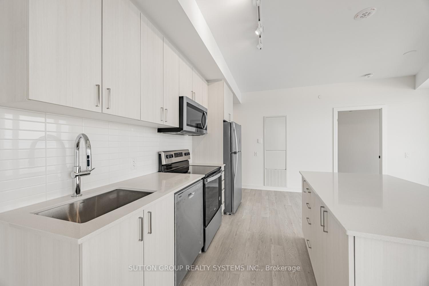 Photo 13 of Unit 916, 2782 Barton Street E, Hamilton, Riverdale — HOMEH
