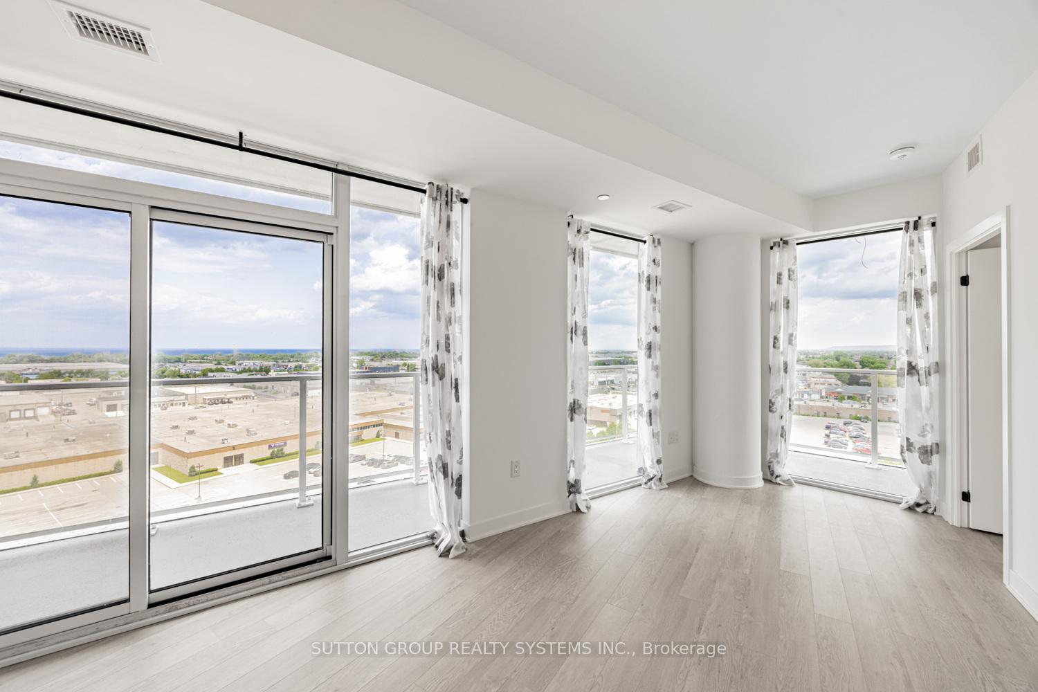 Photo 9 of Unit 916, 2782 Barton Street E, Hamilton, Riverdale — HOMEH