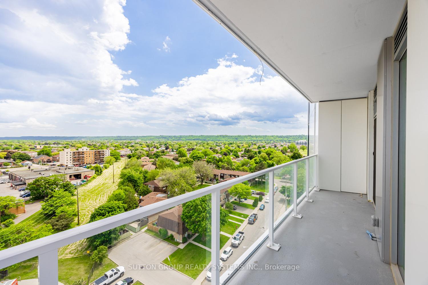 Photo 27 of Unit 916, 2782 Barton Street E, Hamilton, Riverdale — HOMEH