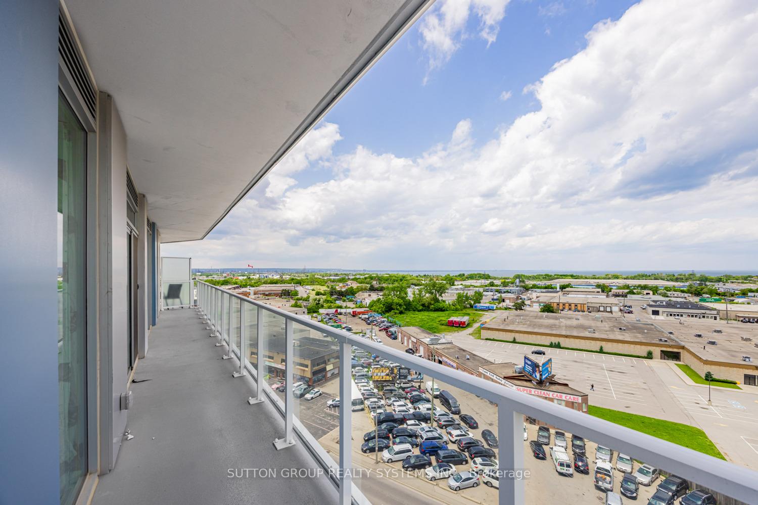 Photo 21 of Unit 916, 2782 Barton Street E, Hamilton, Riverdale — HOMEH