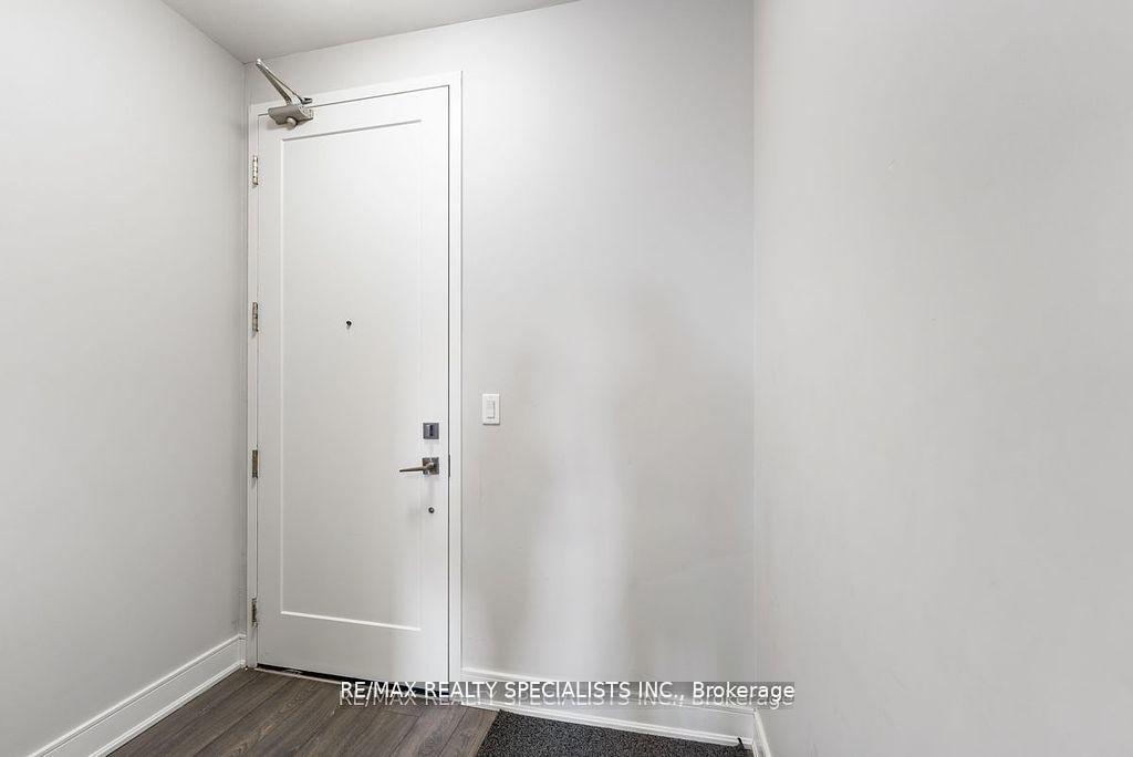 Front of Unit 503, 150 Main Street W