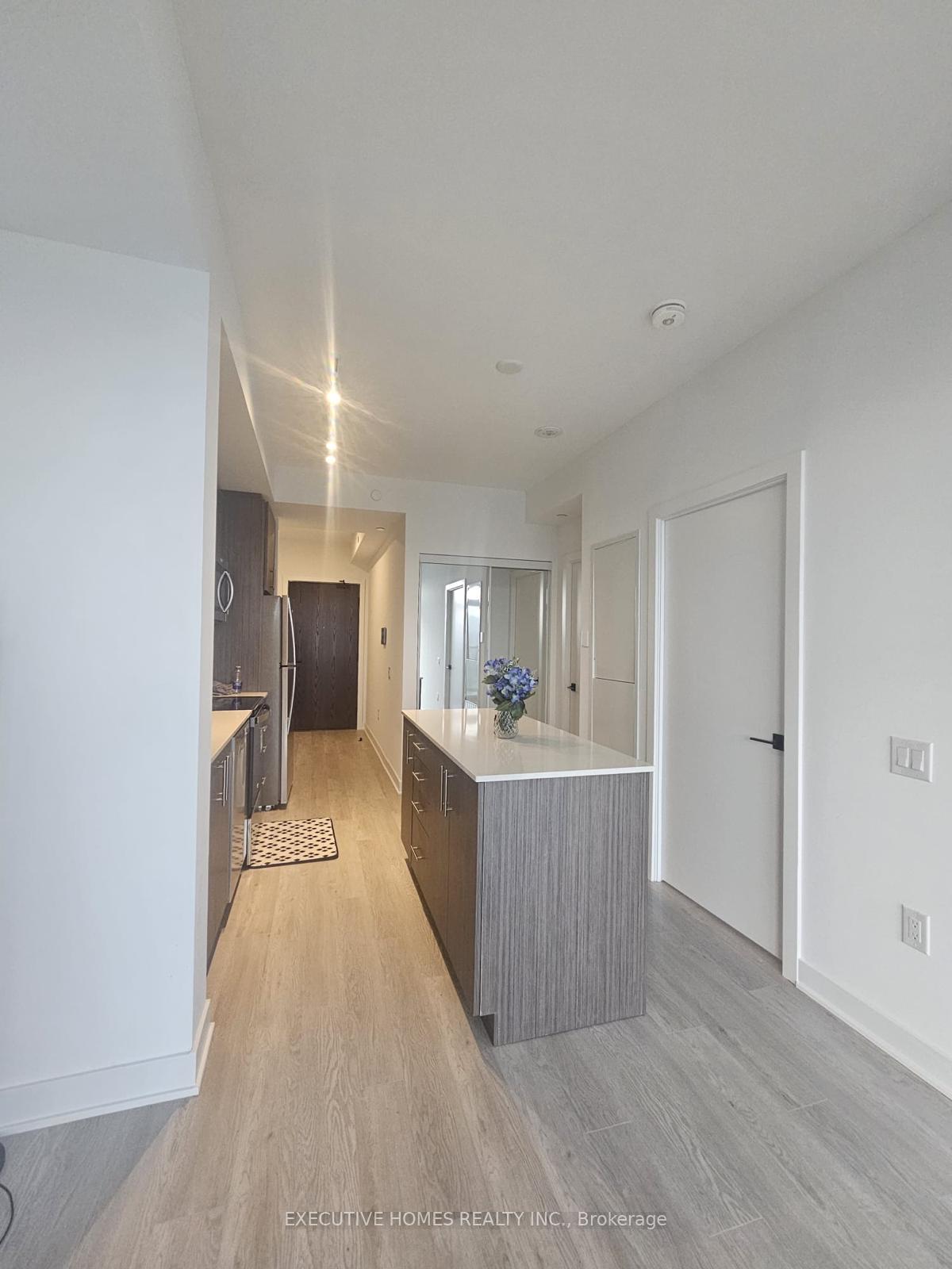 Photo 6 of Unit 1301, 2782 Barton Street, Hamilton, Riverdale — HOMEH