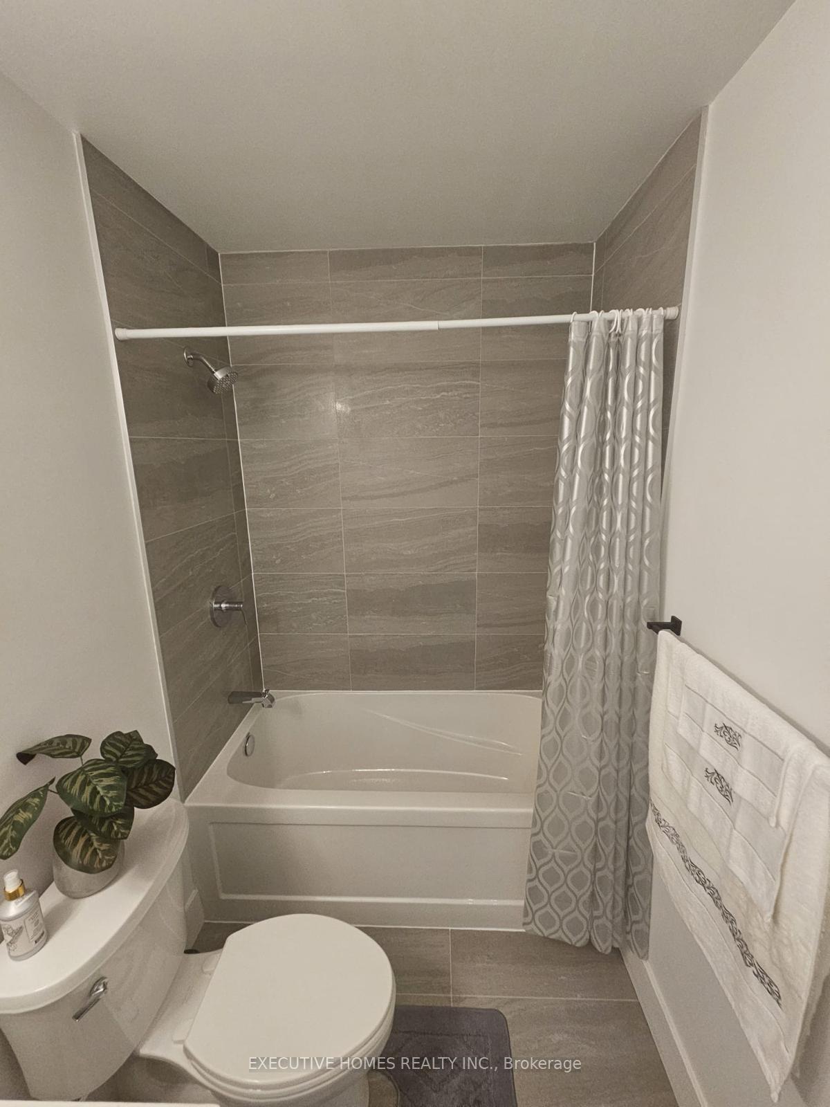 Photo 13 of Unit 1301, 2782 Barton Street, Hamilton, Riverdale — HOMEH