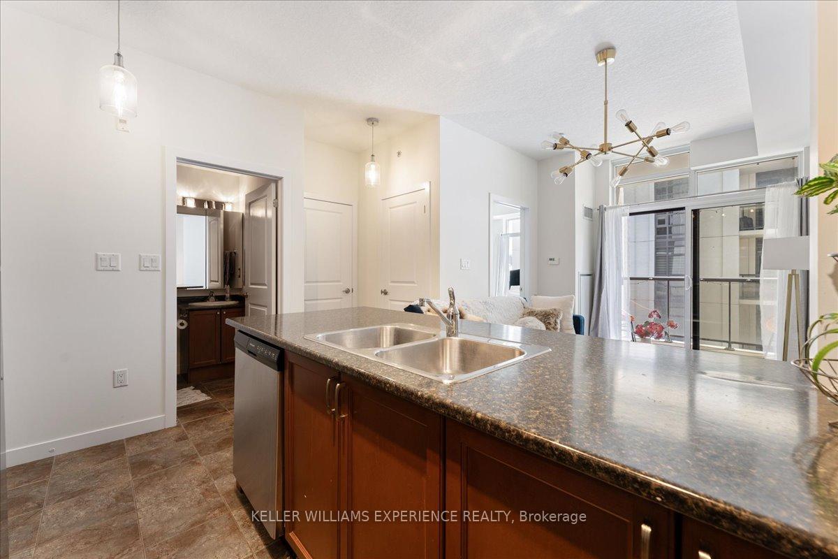 Photo 24 of Unit 808, 85 Robinson Street, Hamilton, Durand — HOMEH