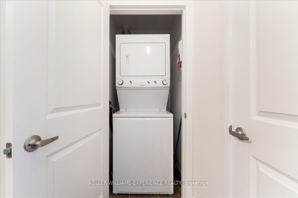Photo 11 of Unit 808, 85 Robinson Street, Hamilton, Durand — HOMEH