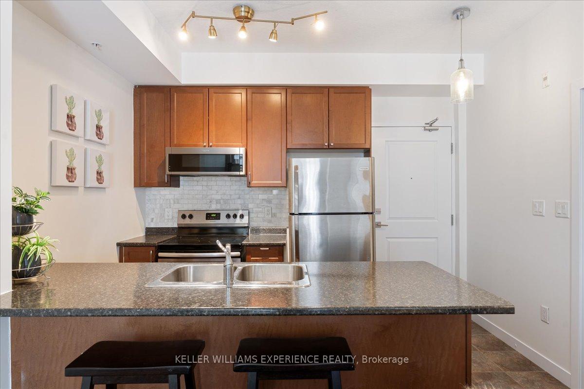 Photo 5 of Unit 808, 85 Robinson Street, Hamilton, Durand — HOMEH