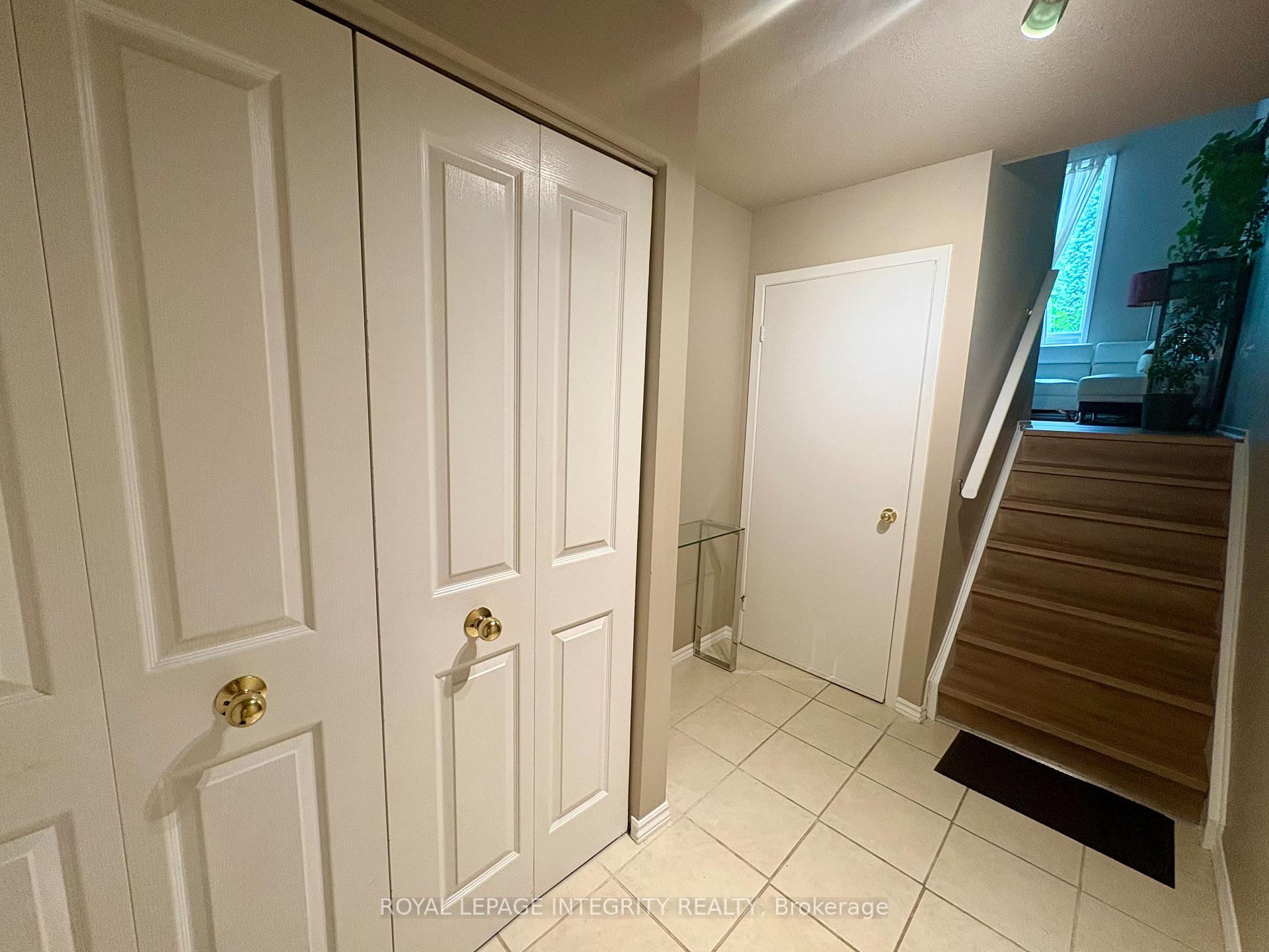Photo 5 of Unit 16, 2415 Southvale Crescent, Ottawa, Sheffield Glen/Industrial Park — HOMEH