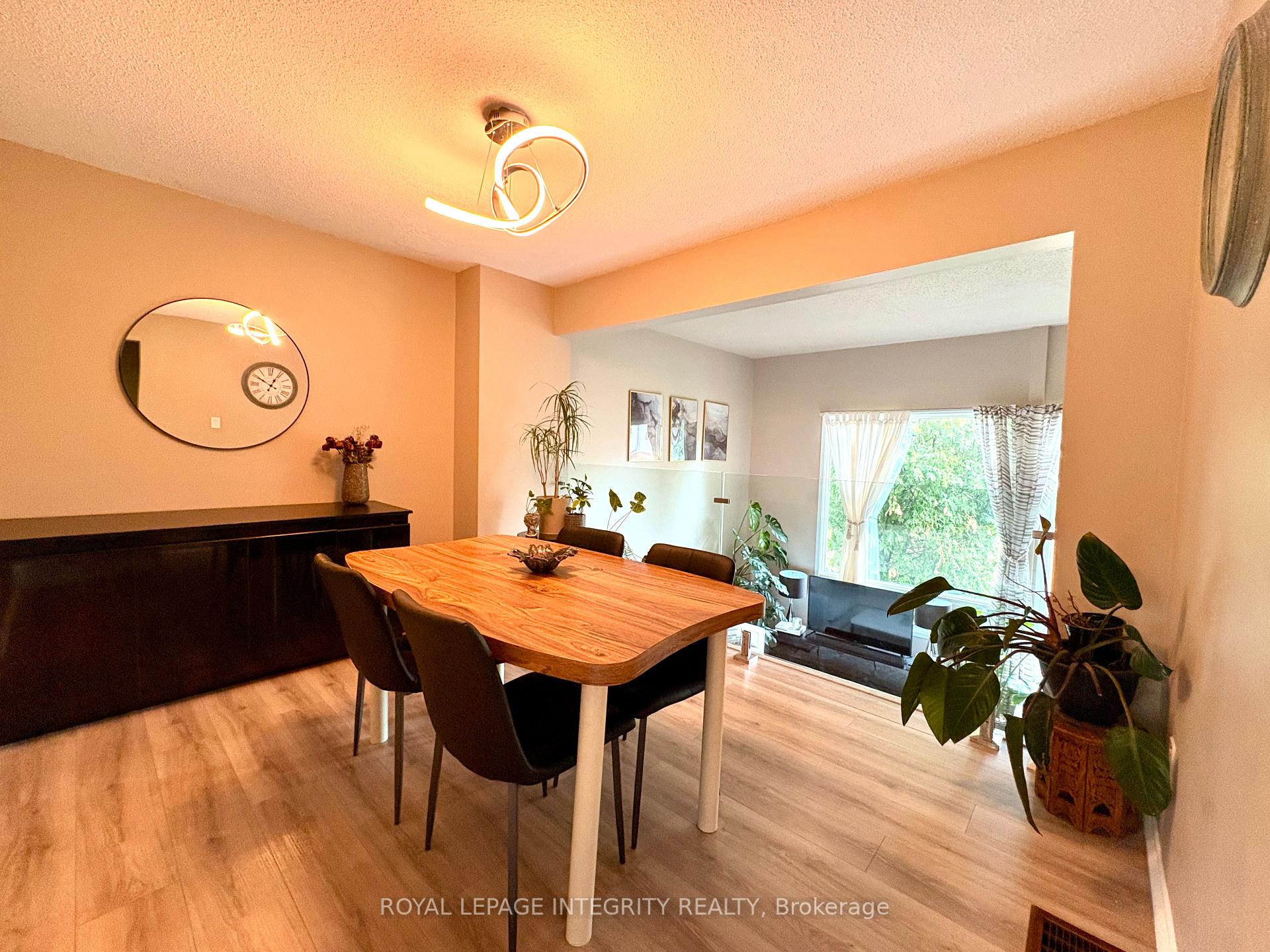 Photo 8 of Unit 16, 2415 Southvale Crescent, Ottawa, Sheffield Glen/Industrial Park — HOMEH