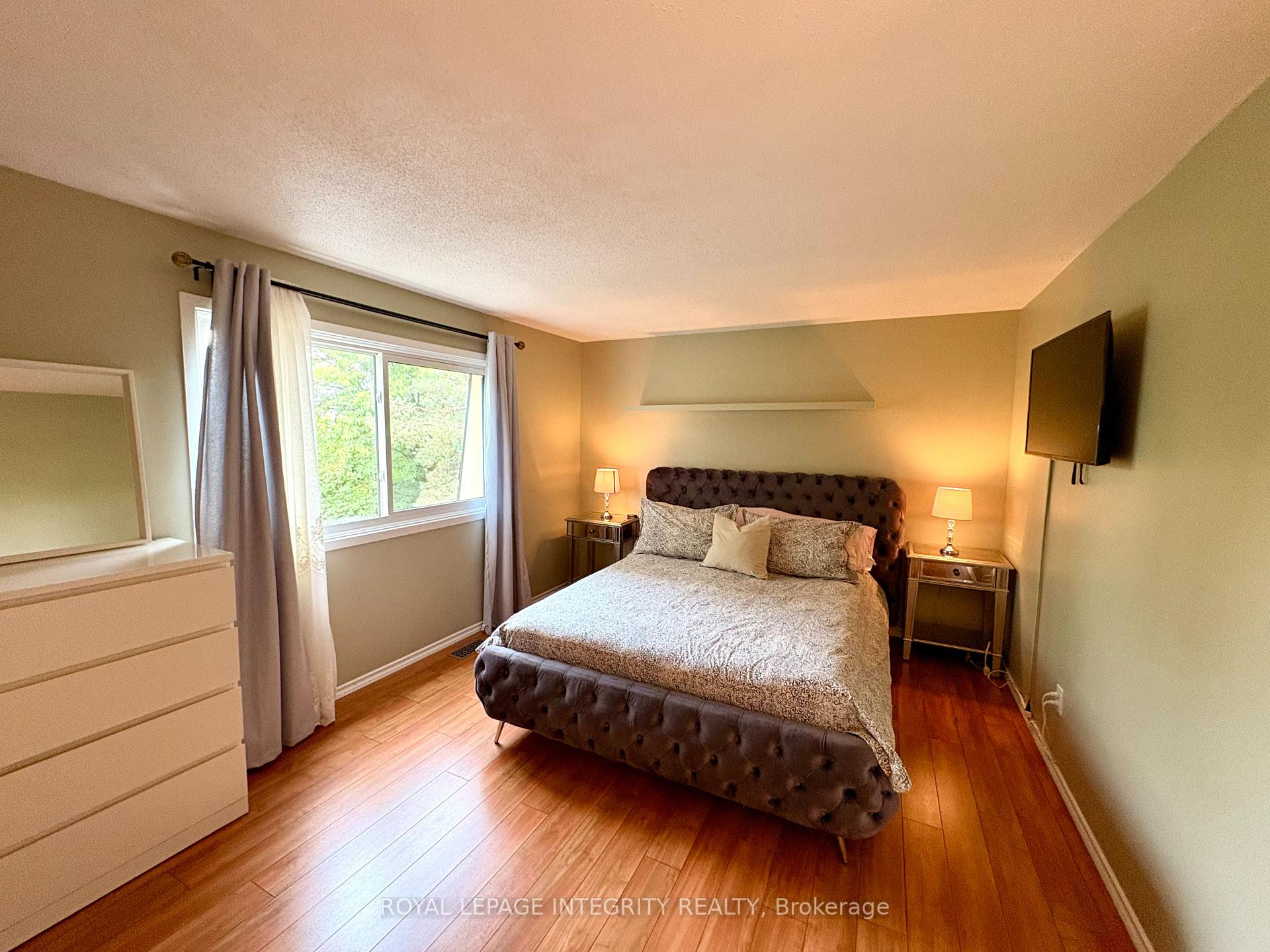 Photo 15 of Unit 16, 2415 Southvale Crescent, Ottawa, Sheffield Glen/Industrial Park — HOMEH