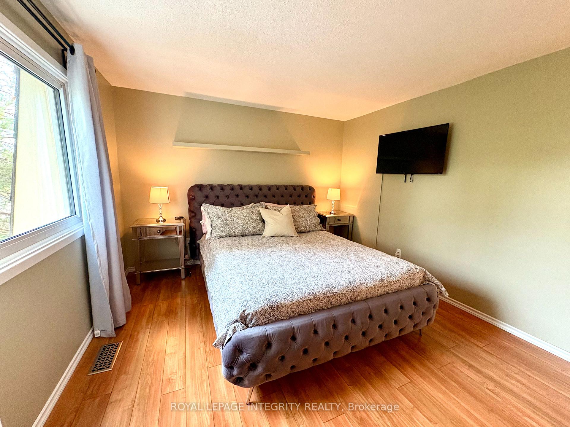 Photo 13 of Unit 16, 2415 Southvale Crescent, Ottawa, Sheffield Glen/Industrial Park — HOMEH