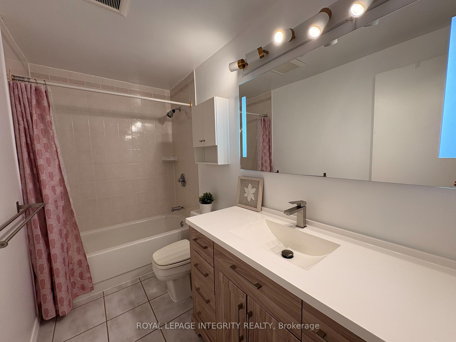 Photo 16 of Unit 16, 2415 Southvale Crescent, Ottawa, Sheffield Glen/Industrial Park — HOMEH