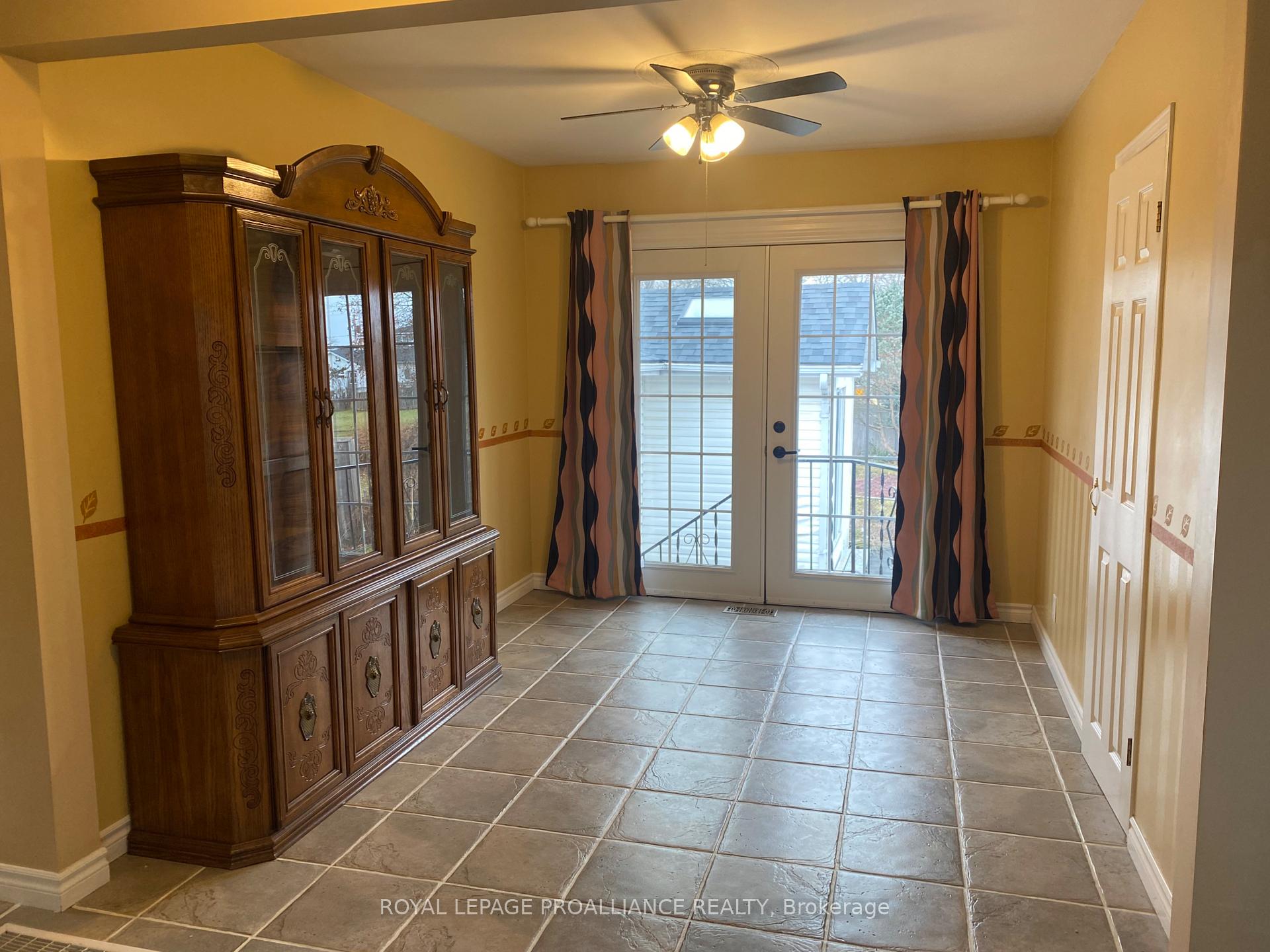 Photo 9 of 43 Bongard Crescent, Belleville, Belleville Ward — HOMEH