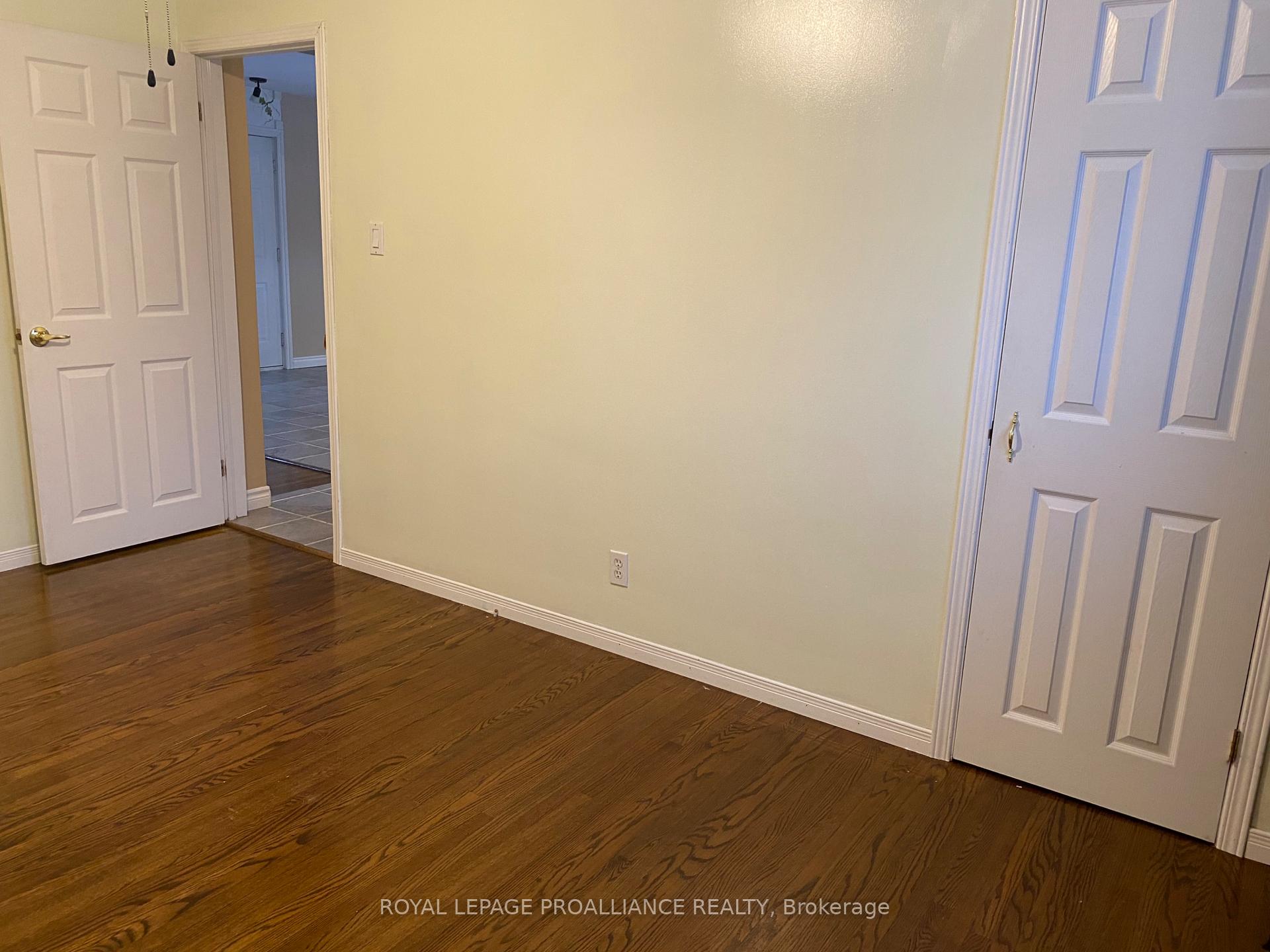 Photo 11 of 43 Bongard Crescent, Belleville, Belleville Ward — HOMEH