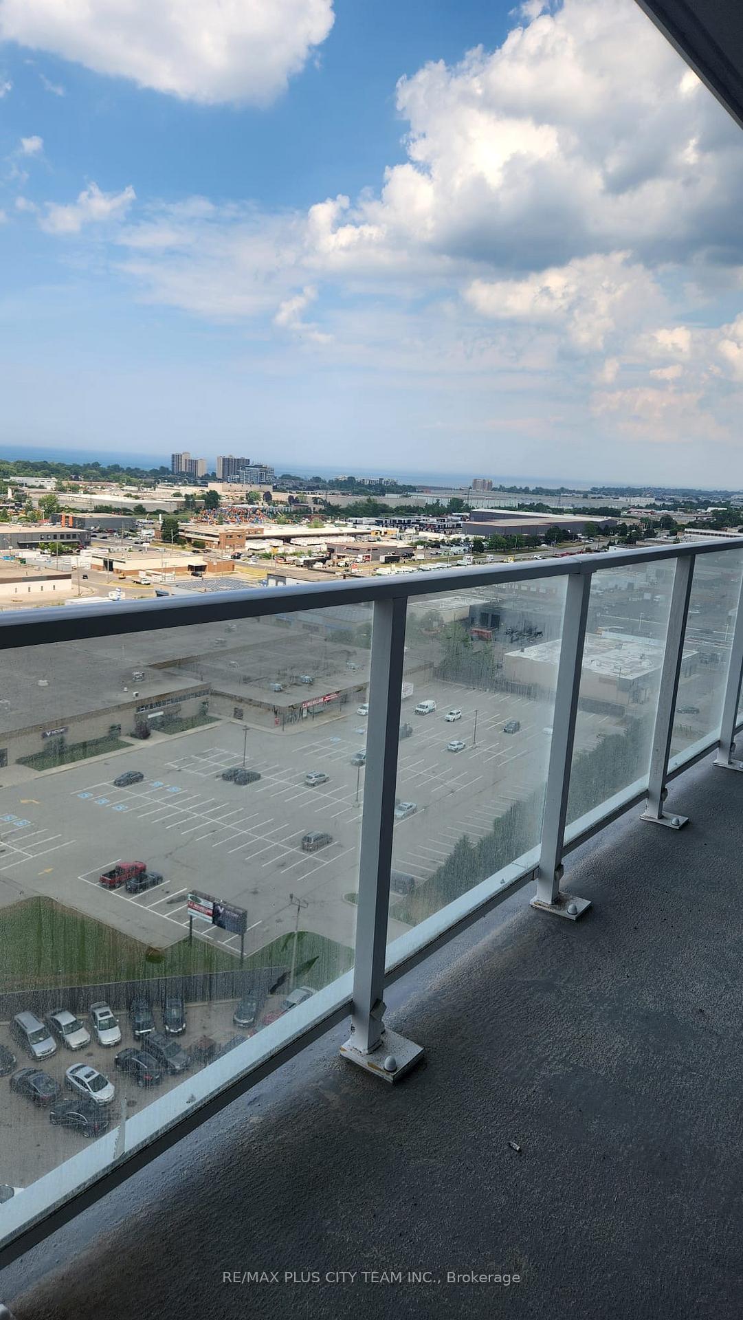 Photo 6 of Unit 1512, 2782 Barton Street, Hamilton, Riverdale — HOMEH