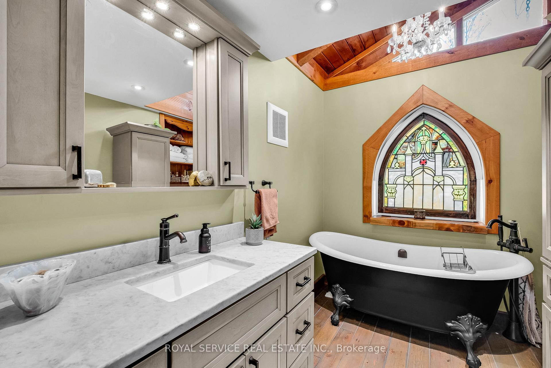 Photo 19 of Unit U11, 5374 Close Point Road, Hamilton Township, Rural Hamilton — HOMEH