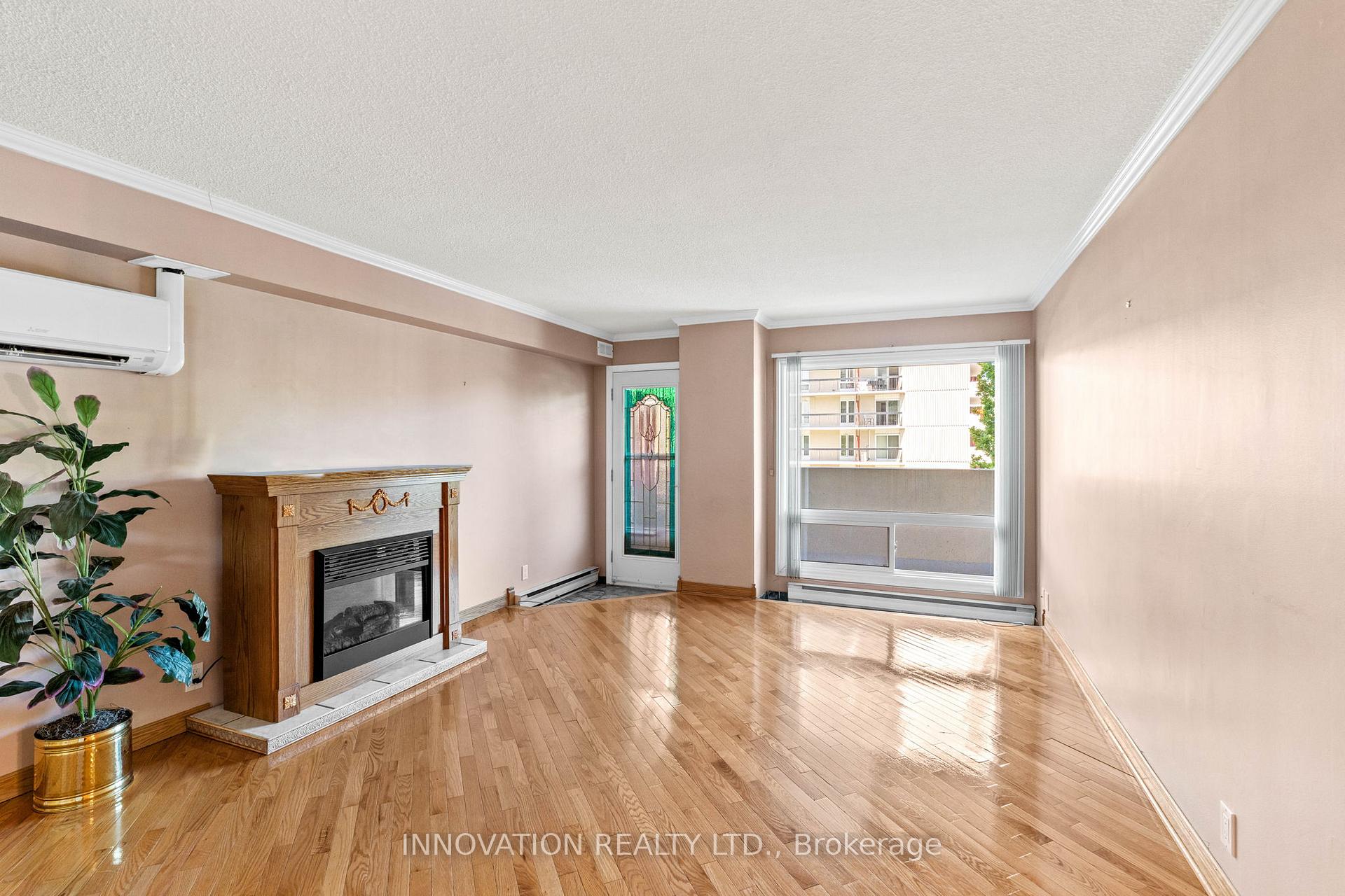 Photo 7 of Unit 206, 158C McArthur Avenue, Ottawa, Vanier — HOMEH