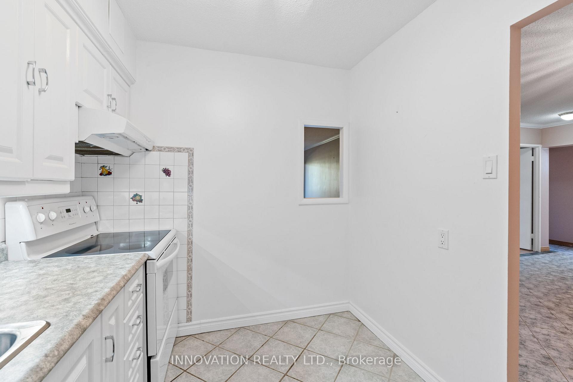 Photo 5 of Unit 206, 158C McArthur Avenue, Ottawa, Vanier — HOMEH