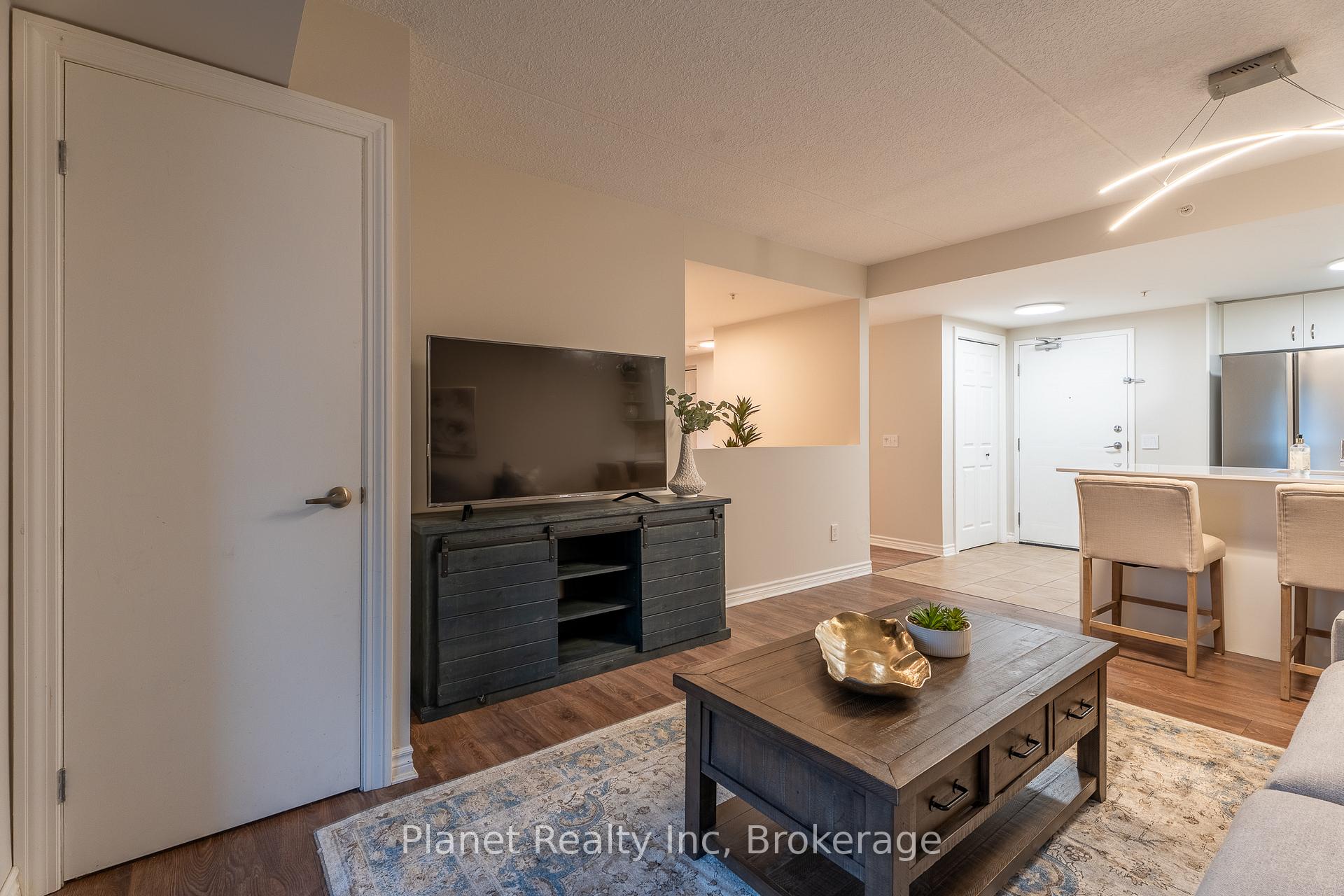 Photo 11 of Unit 110, 39 Goodwin Drive, Guelph, Pineridge/Westminster Woods — HOMEH