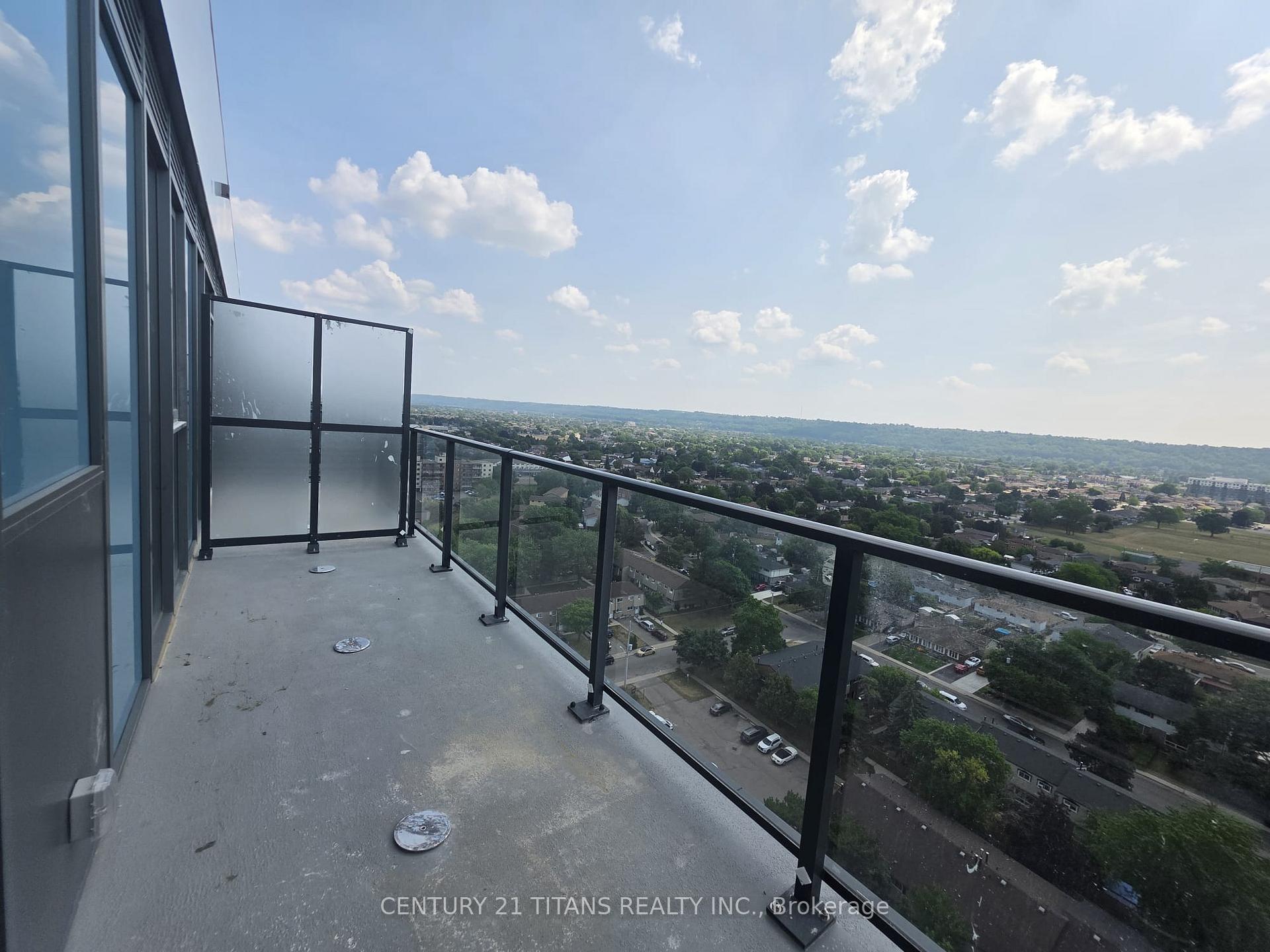 Photo 11 of Unit 1606, 2782 Barton Street E, Hamilton, Riverdale — HOMEH
