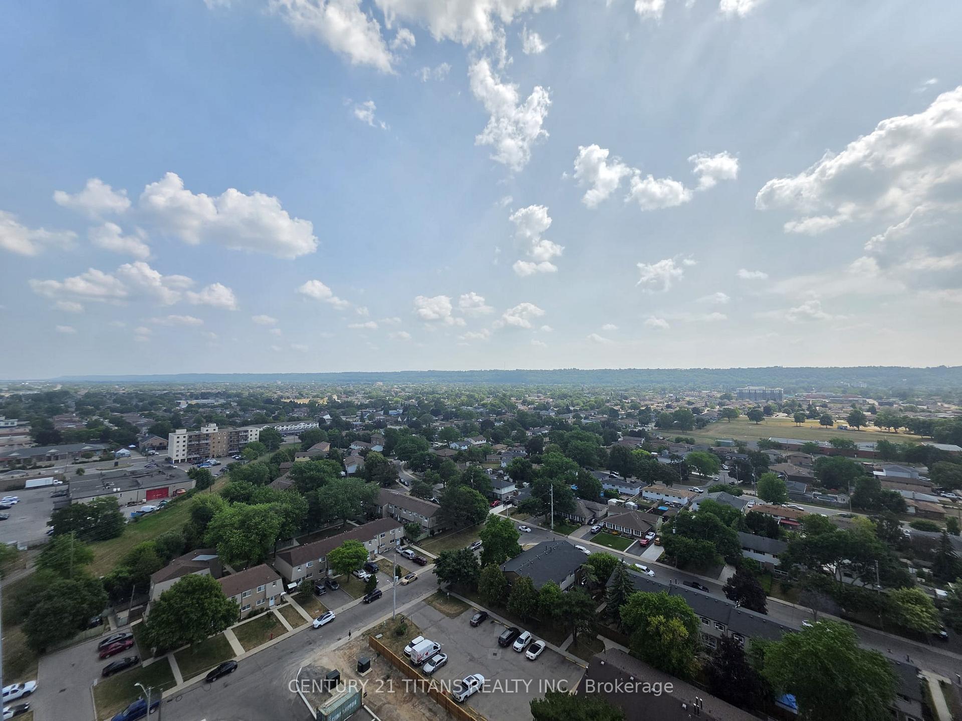 Photo 16 of Unit 1606, 2782 Barton Street E, Hamilton, Riverdale — HOMEH