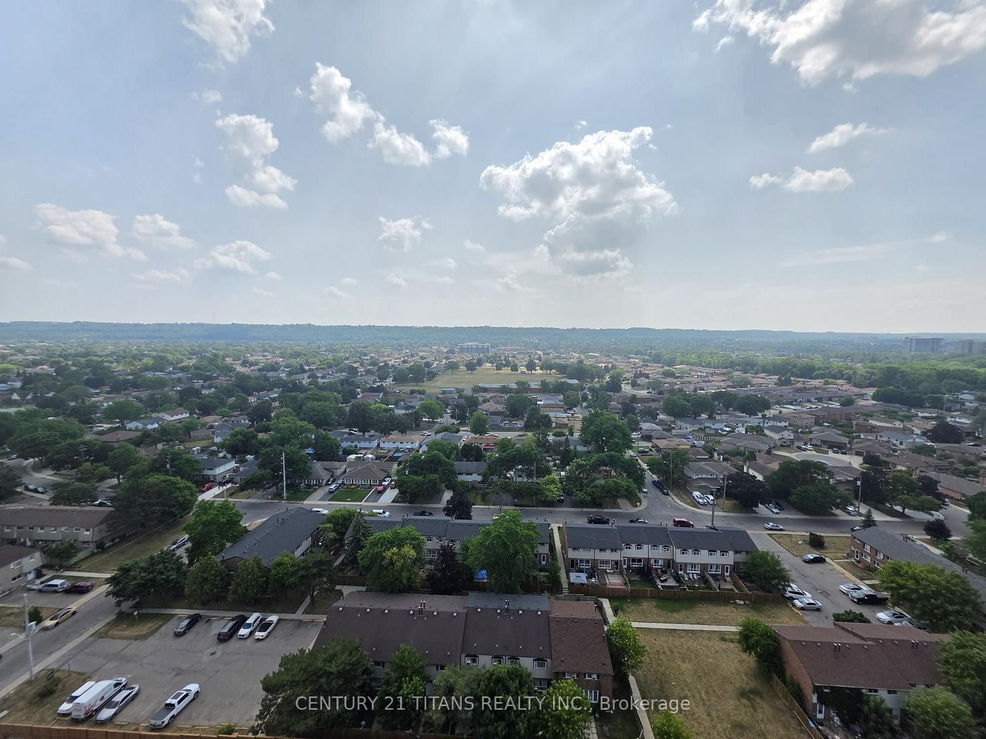 Photo 22 of Unit 1606, 2782 Barton Street E, Hamilton, Riverdale — HOMEH