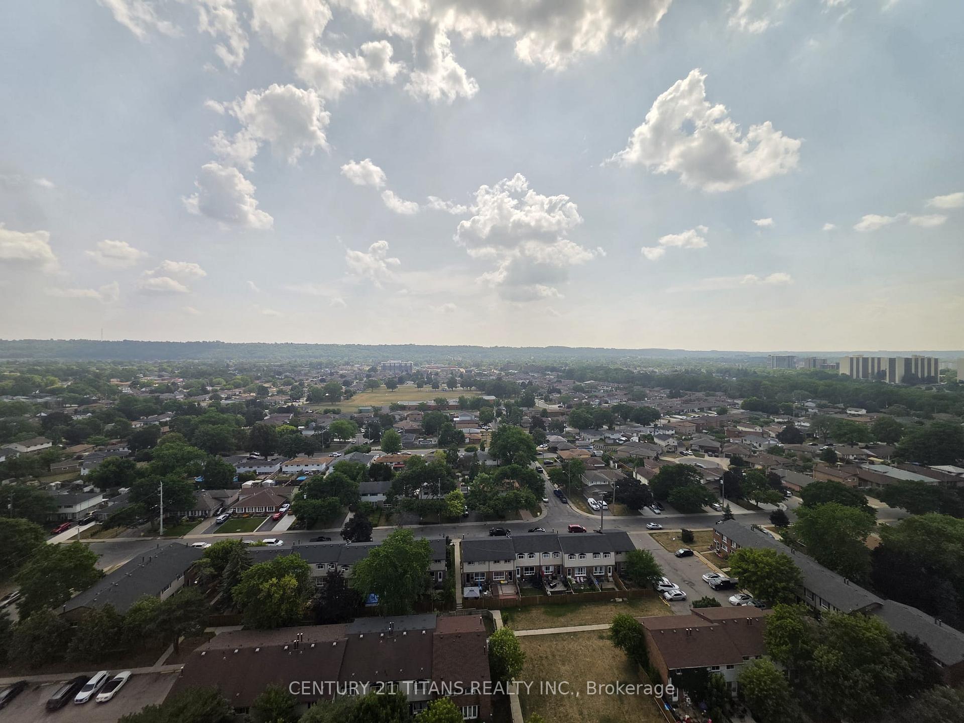 Photo 17 of Unit 1606, 2782 Barton Street E, Hamilton, Riverdale — HOMEH