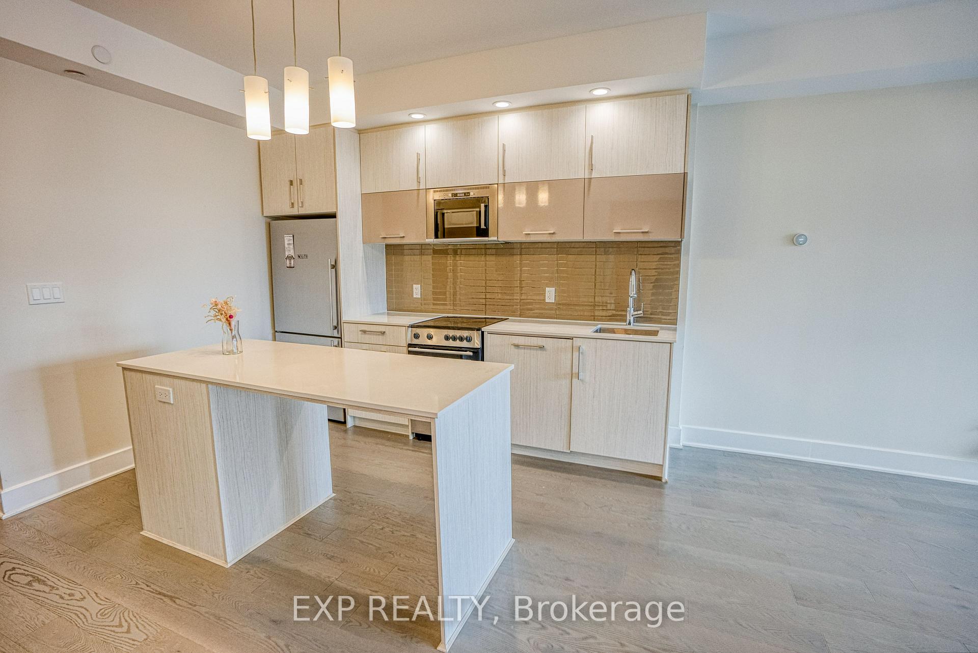 Photo 6 of Unit 1011, 255 Bay Street, Ottawa, Ottawa Centre — HOMEH