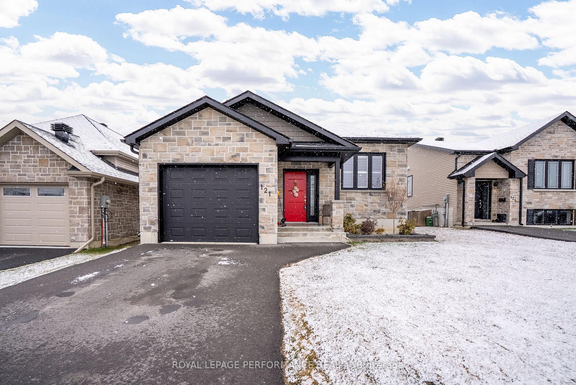 Photo 1 of 121 Bellwood Drive, Cornwall — HOMEH