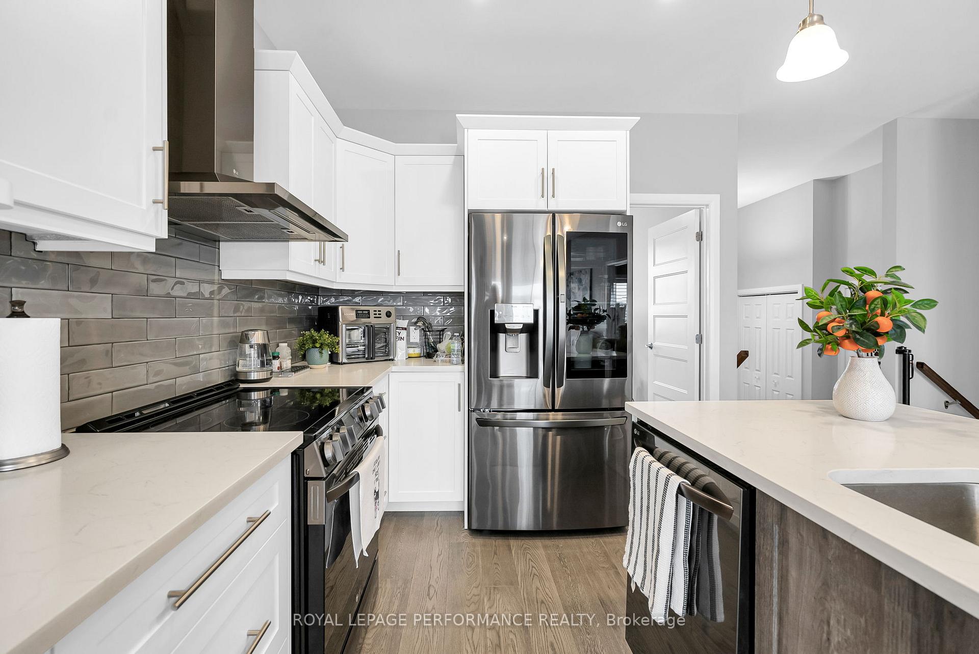 Photo 8 of 121 Bellwood Drive, Cornwall — HOMEH