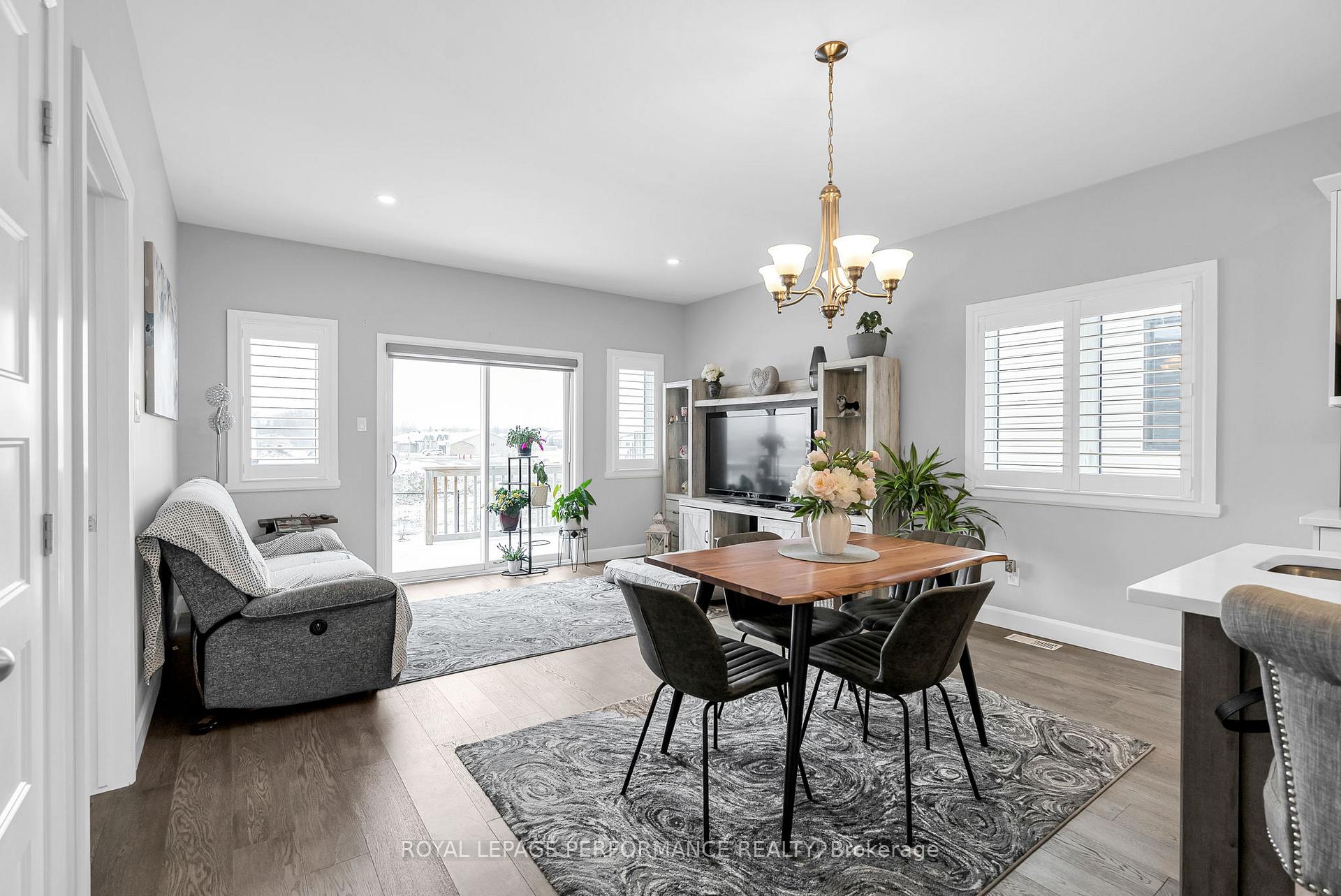 Photo 10 of 121 Bellwood Drive, Cornwall — HOMEH