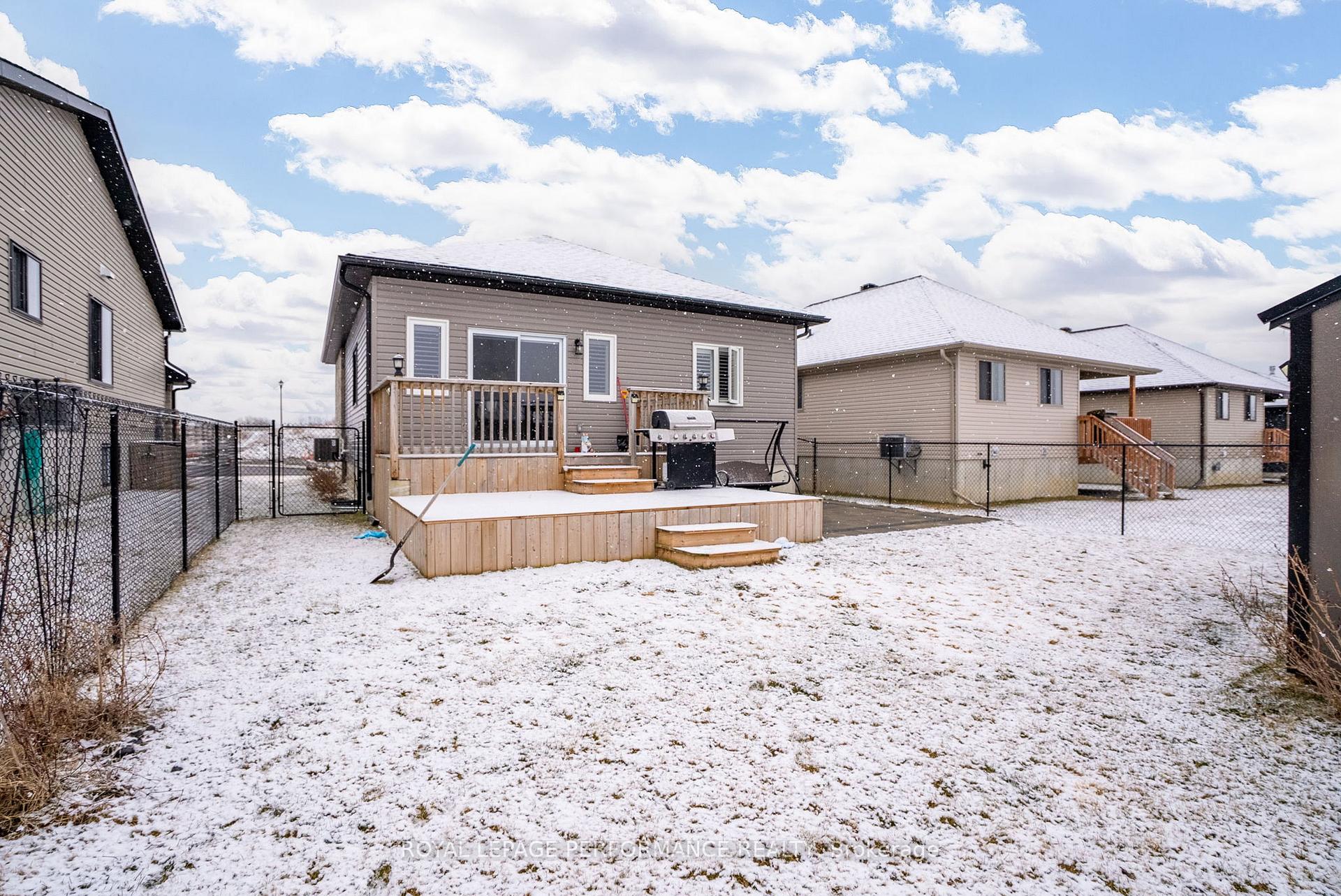 Photo 31 of 121 Bellwood Drive, Cornwall — HOMEH