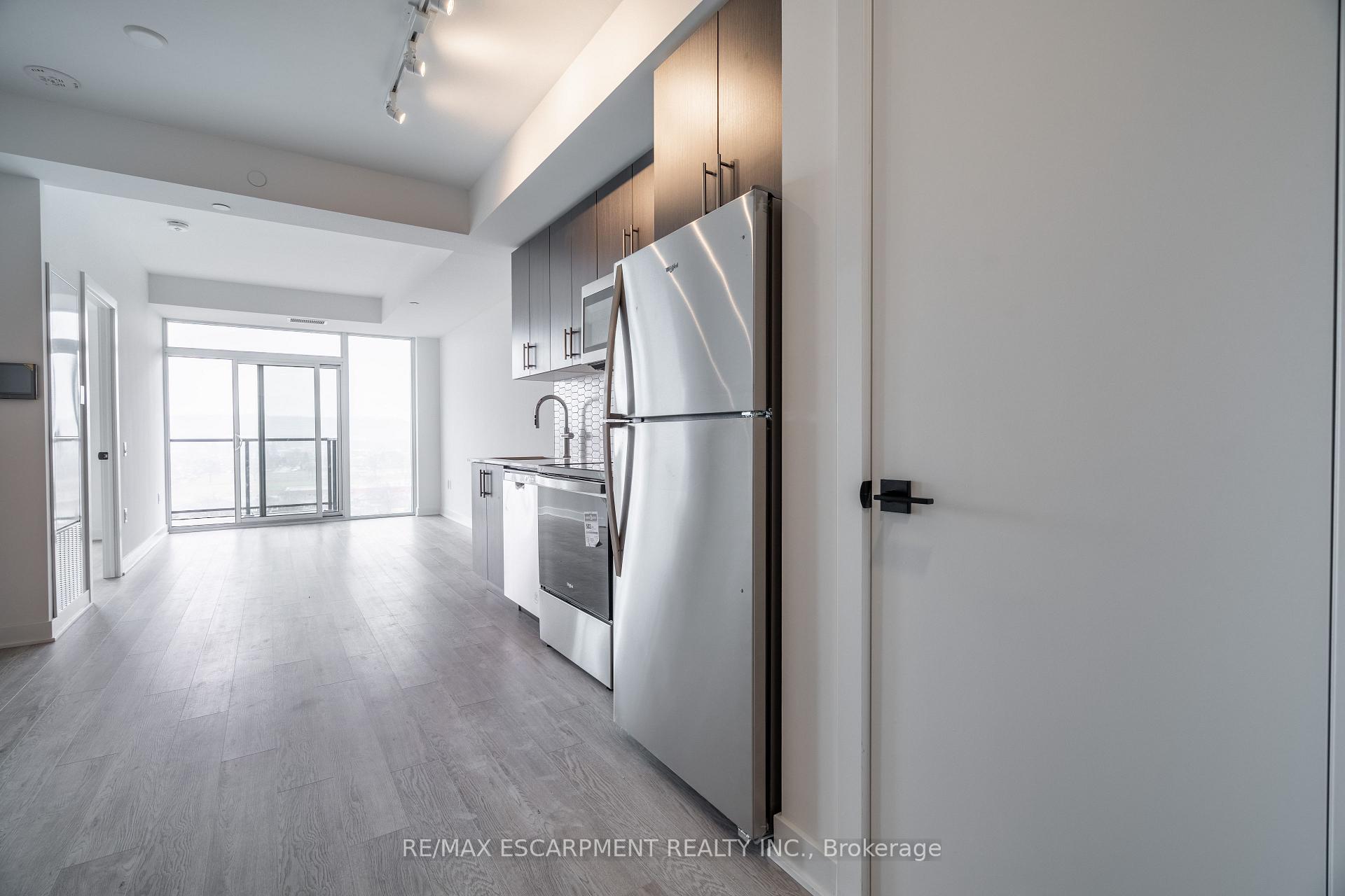 Photo 15 of Unit 1002, 2782 Barton Street, Hamilton, Riverdale — HOMEH